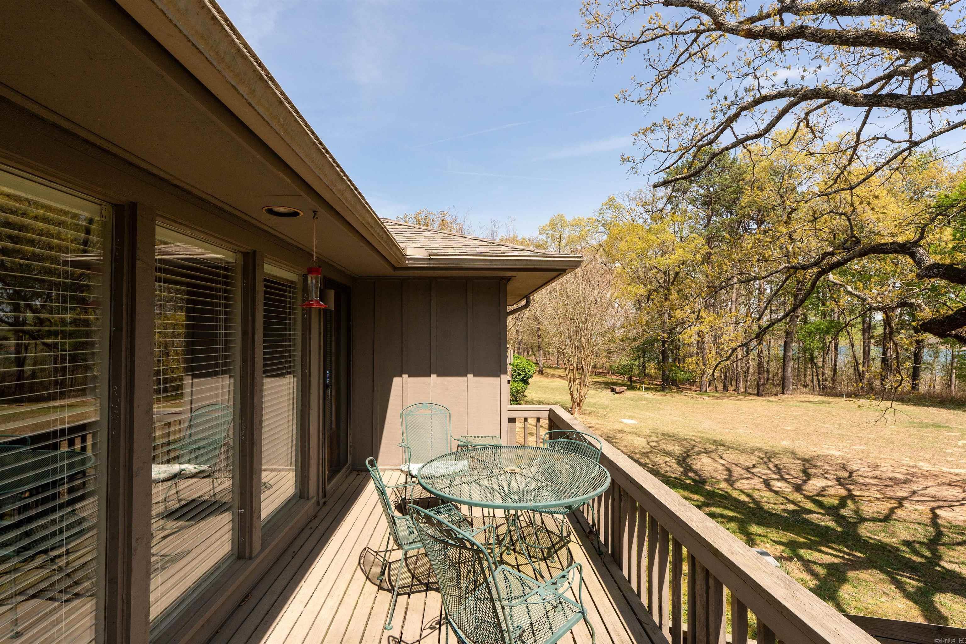 EI: SHADY COVE - Residential