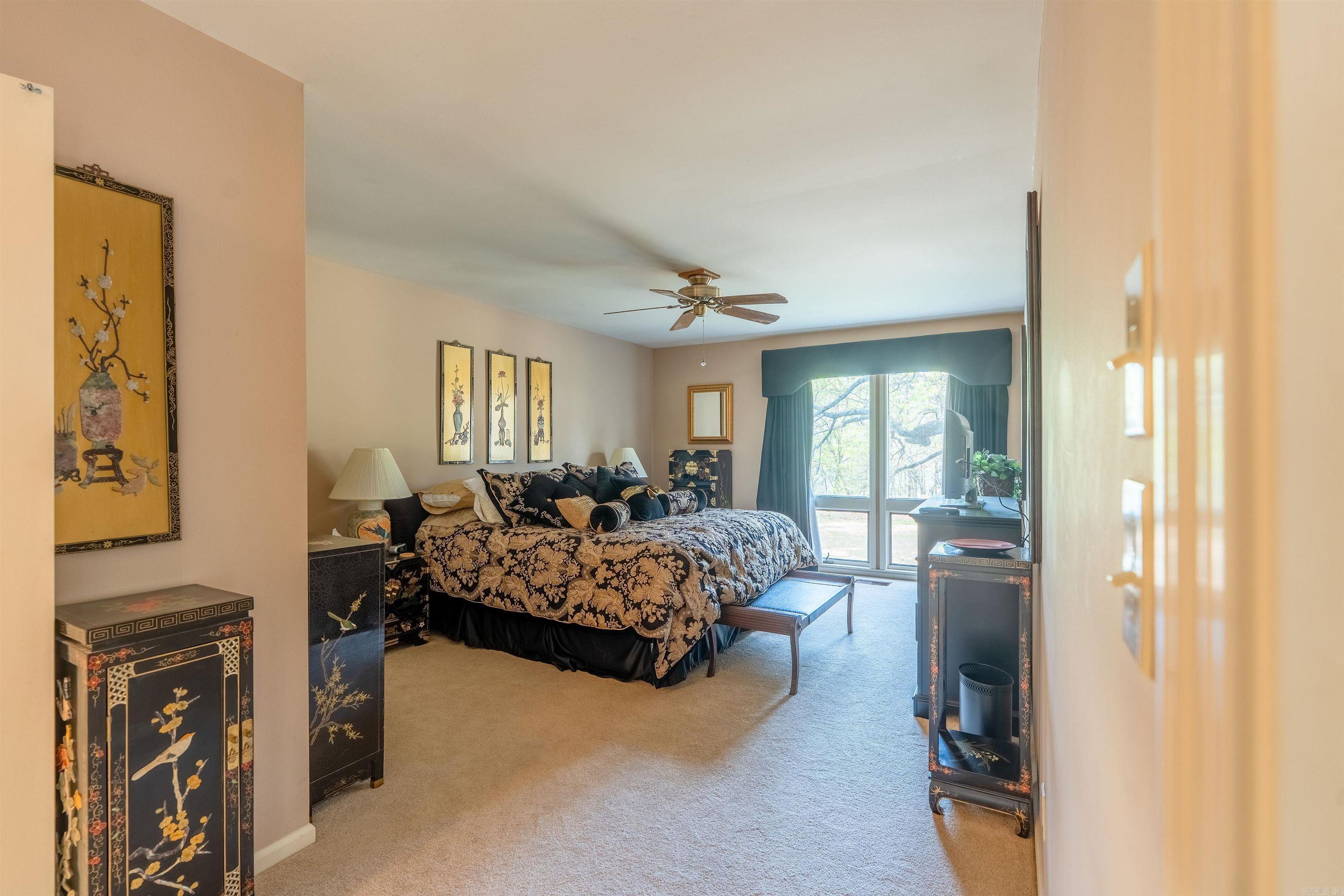 EI: SHADY COVE - Residential