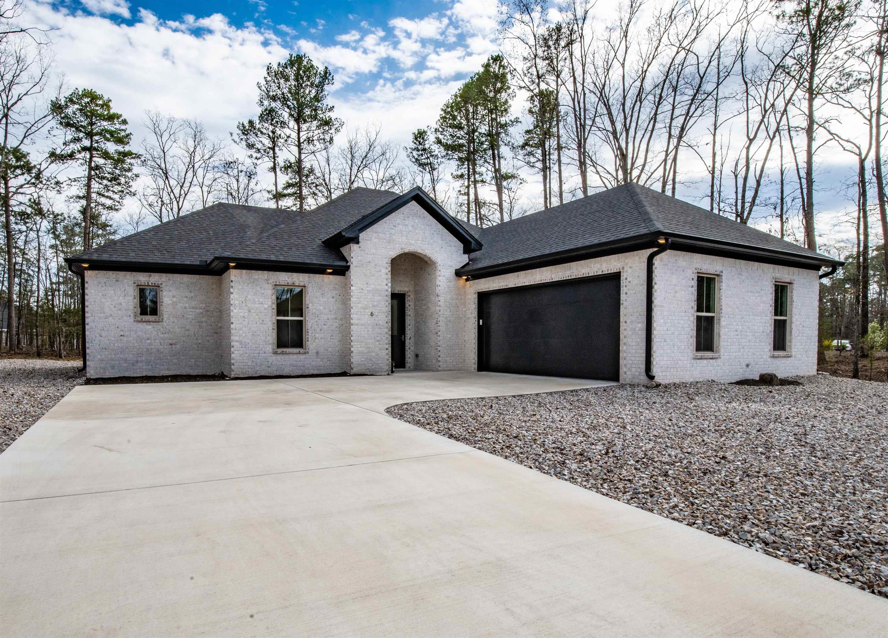 Isabella - Residential