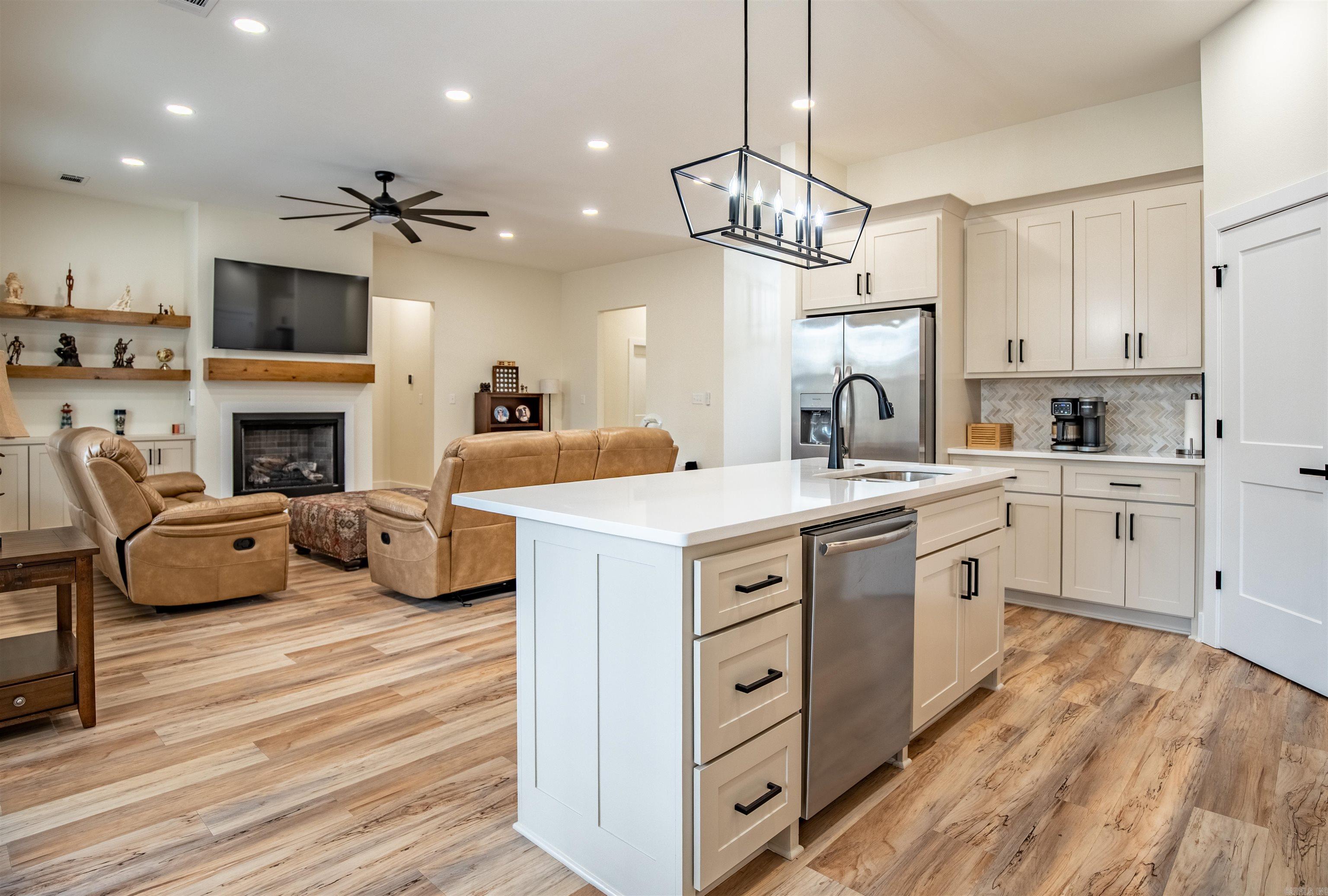 Isabella - Residential