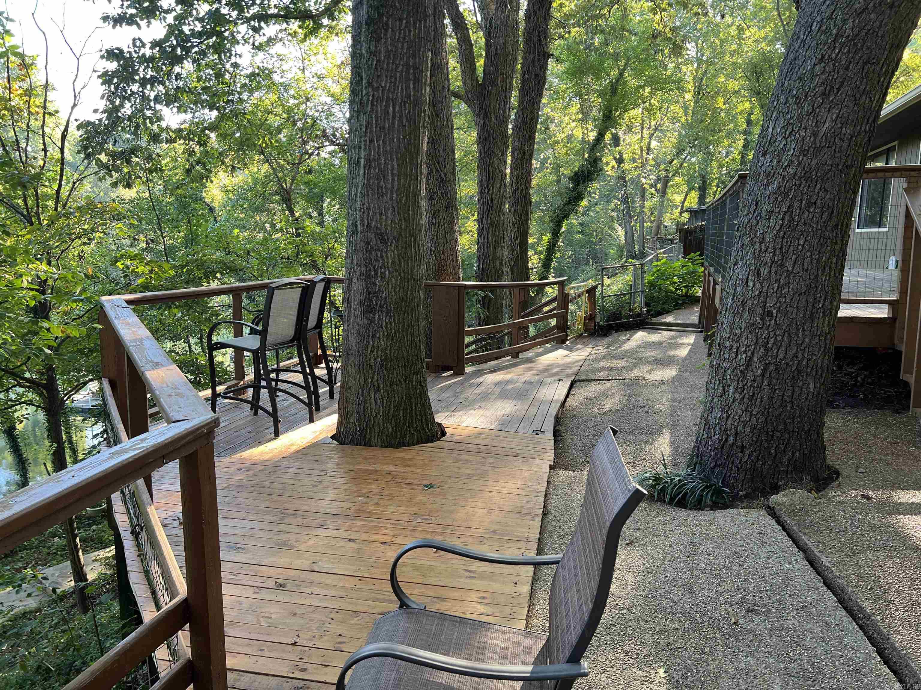 Riverside Estates-River - Residential