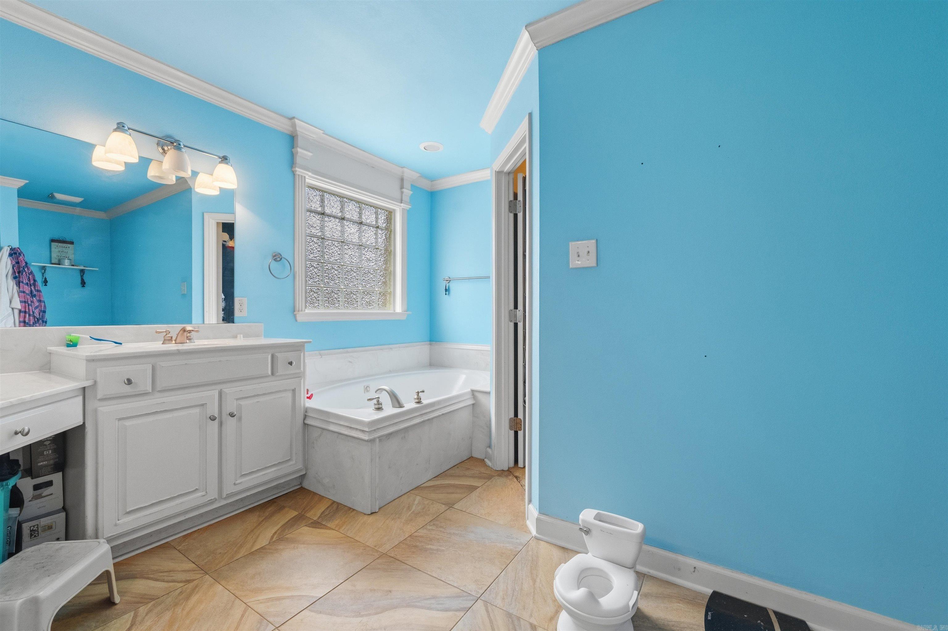 AUSTIN LAKES ON THE BAY ADDN - Residential