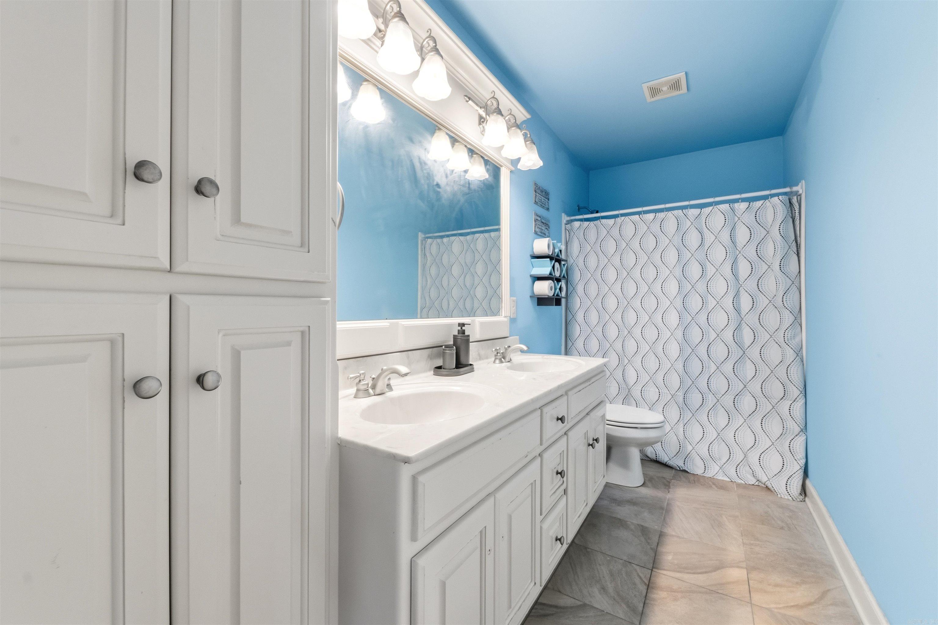 AUSTIN LAKES ON THE BAY ADDN - Residential