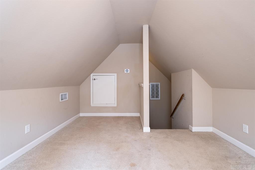 AUSTIN LAKES ON THE BAY ADDN - Residential