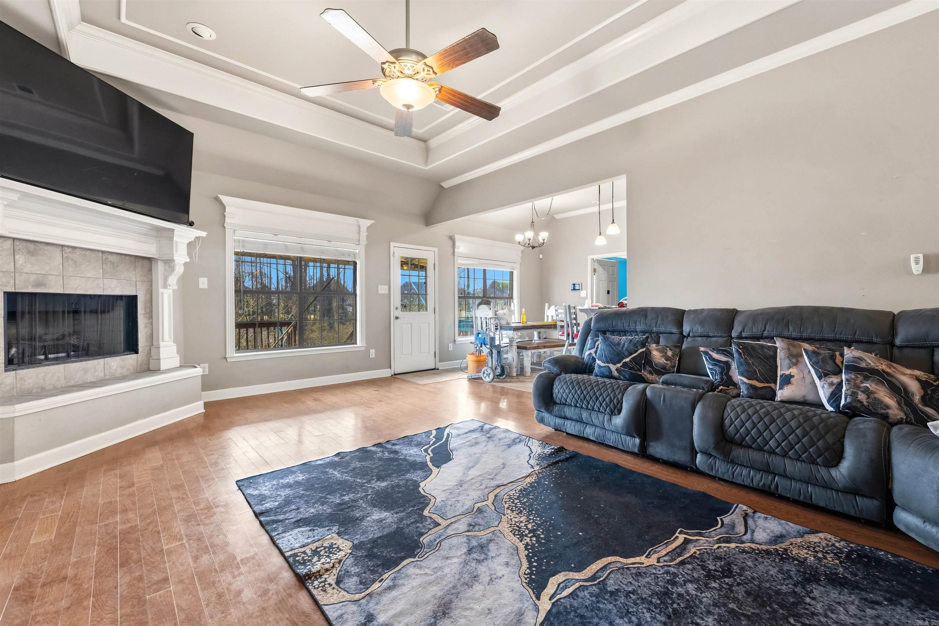 AUSTIN LAKES ON THE BAY ADDN - Residential