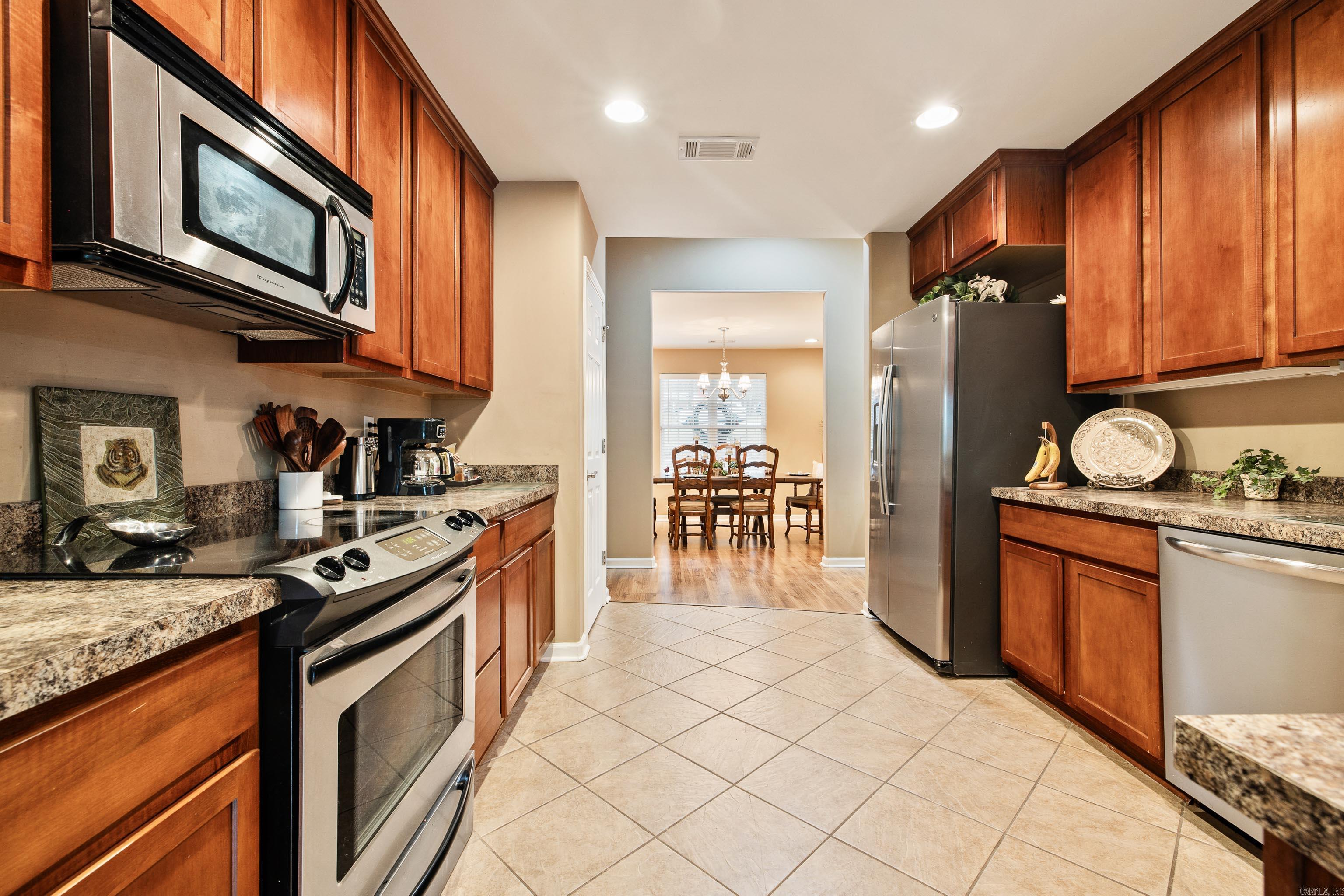 HOBBY TRAIL - Residential