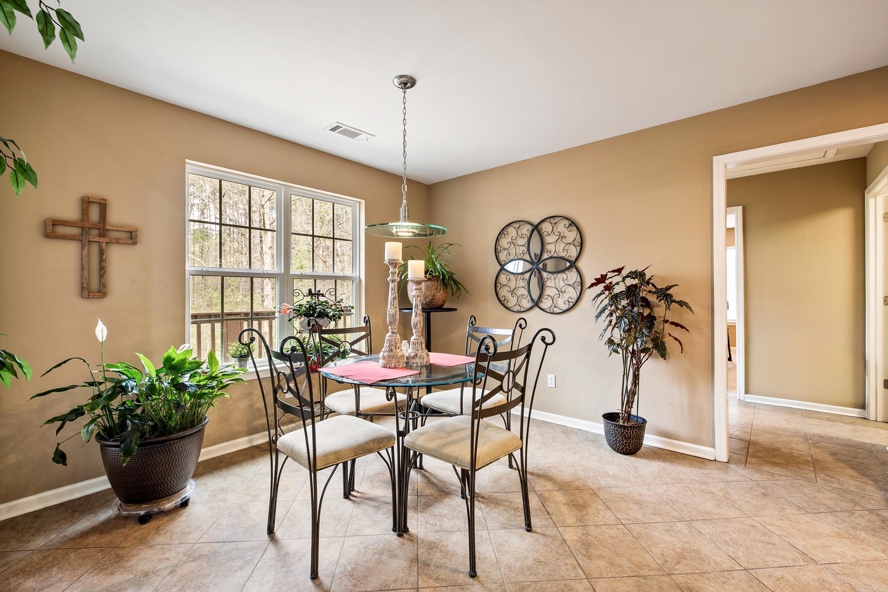 HOBBY TRAIL - Residential