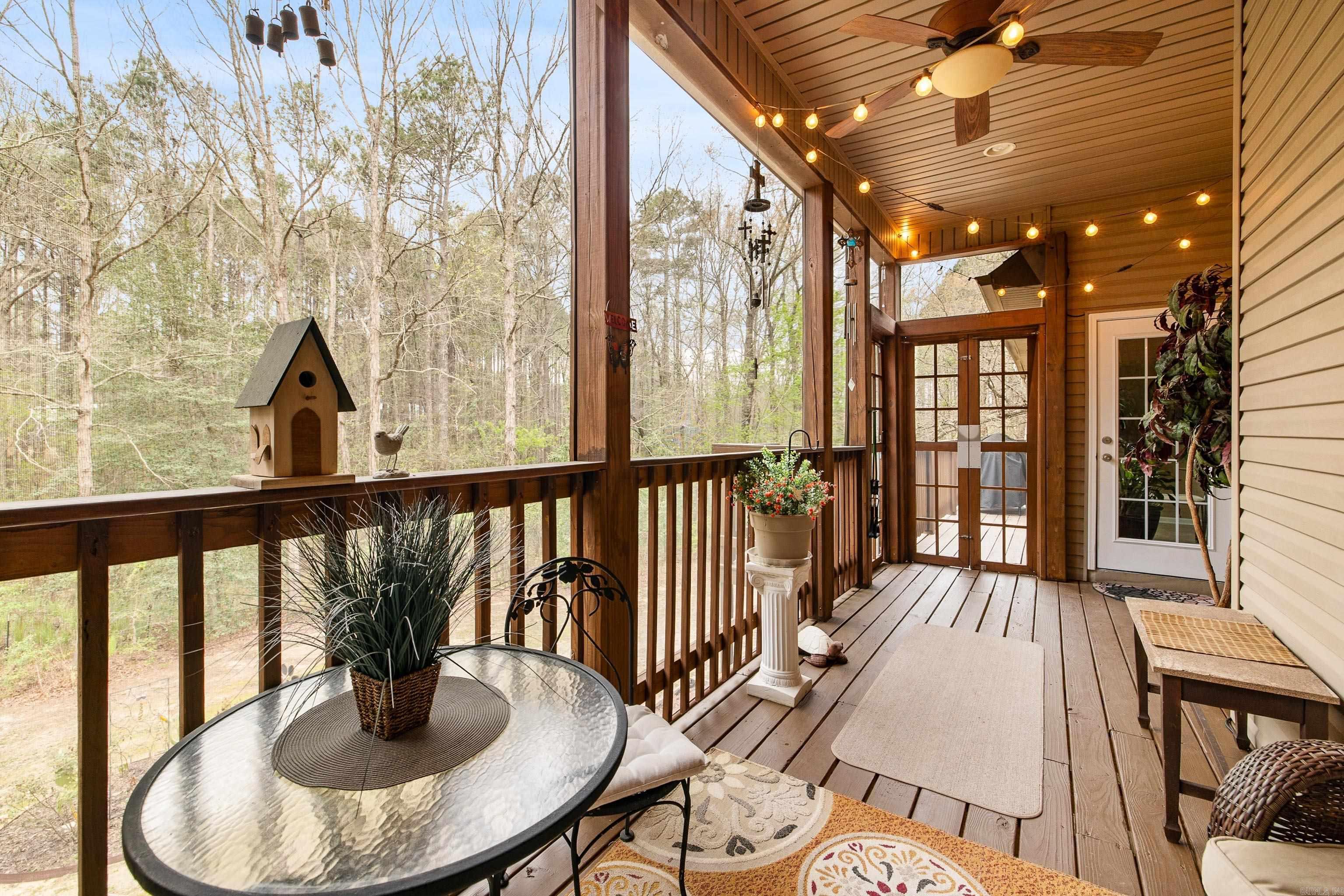 HOBBY TRAIL - Residential