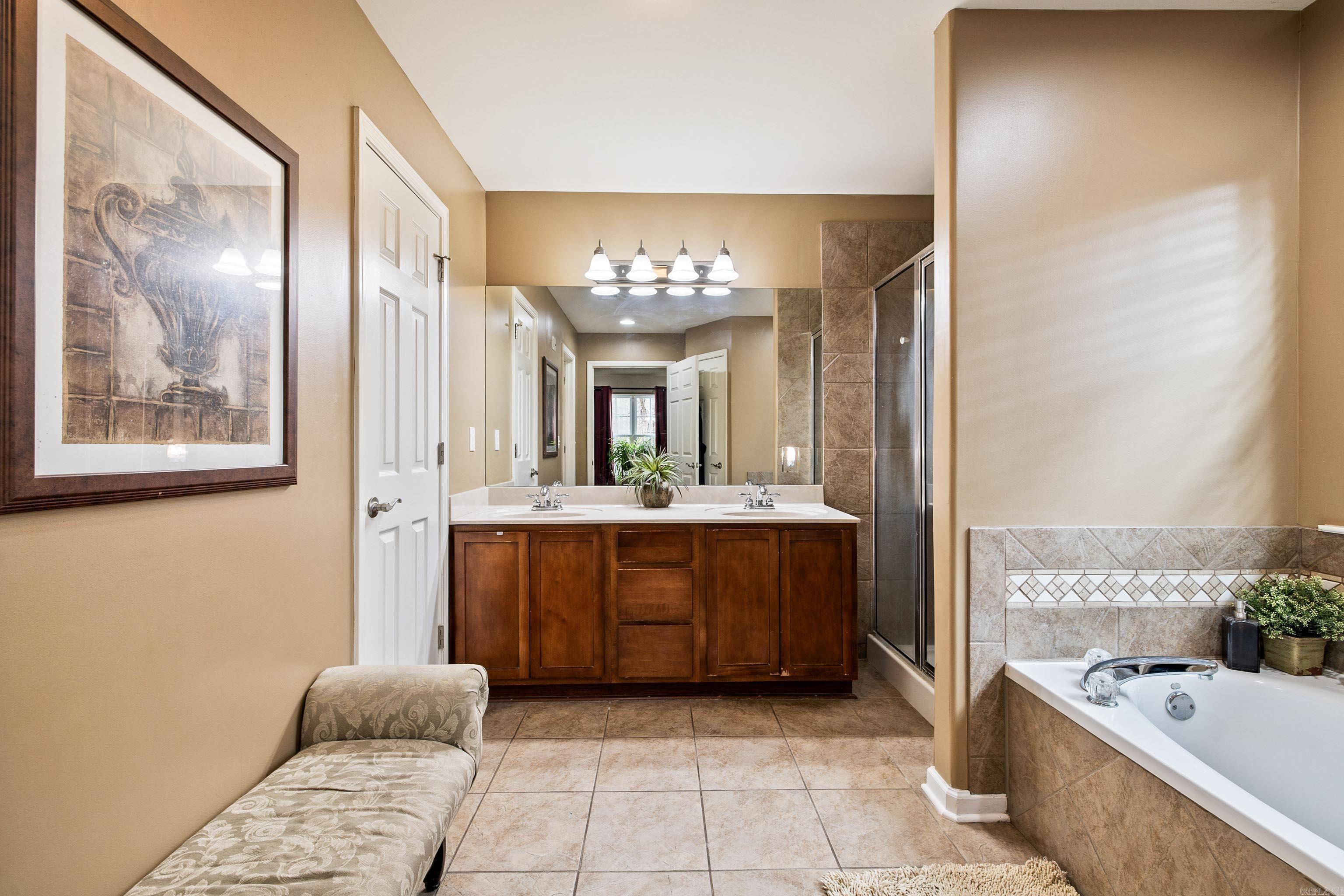 HOBBY TRAIL - Residential