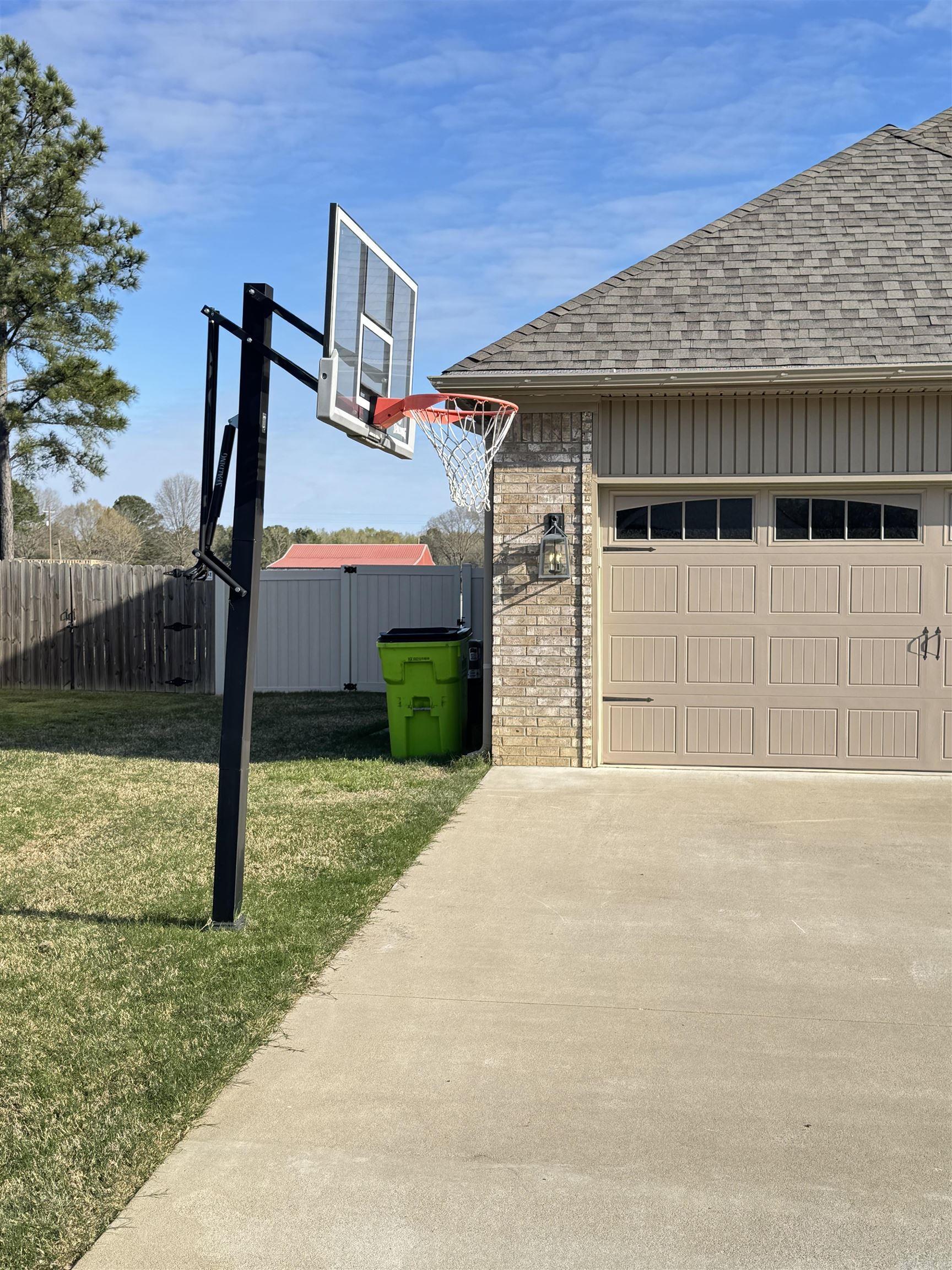 HIDDEN VALLEY ESTATES - Residential