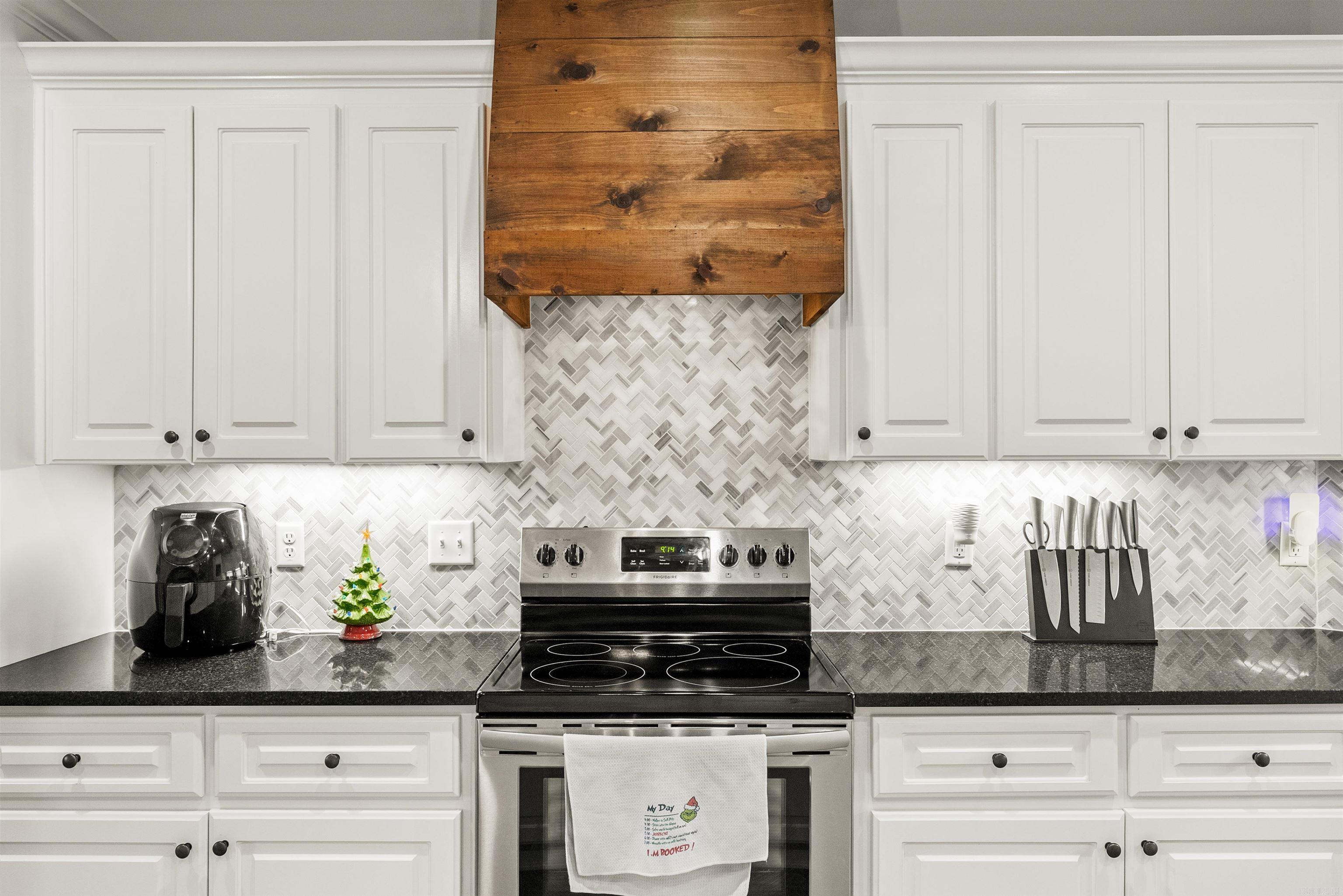 HIDDEN VALLEY ESTATES - Residential