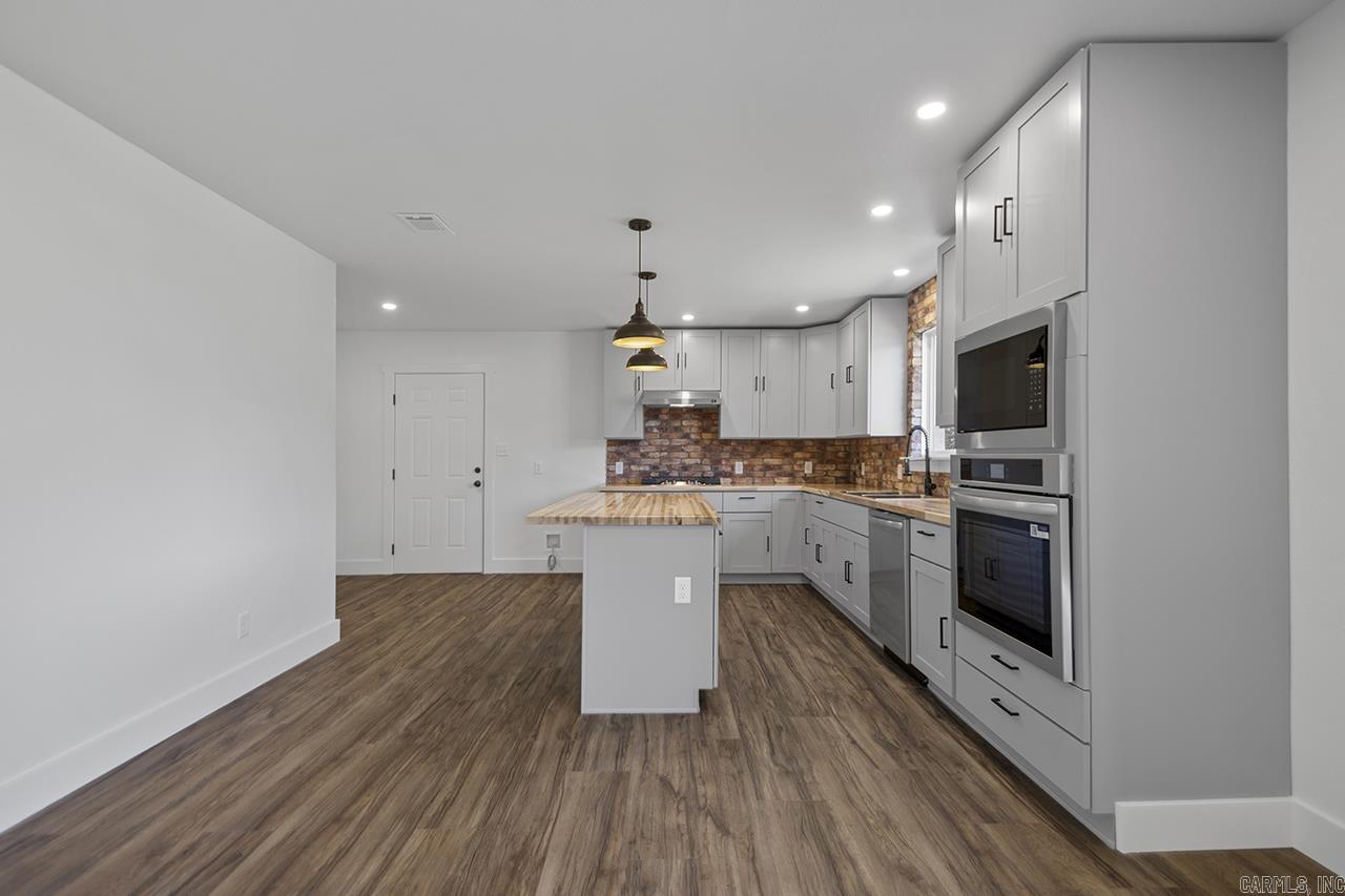 SARATOGA PARK ADD - Residential