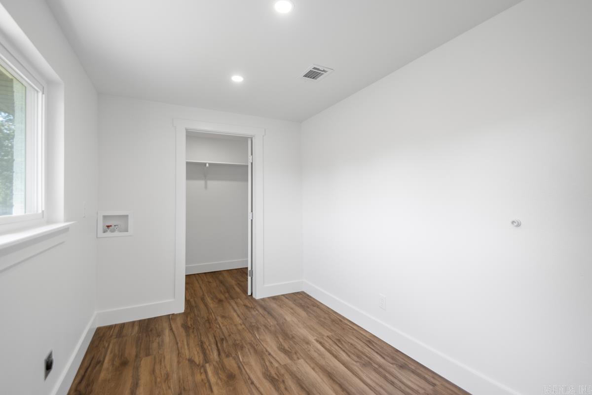 SARATOGA PARK ADD - Residential