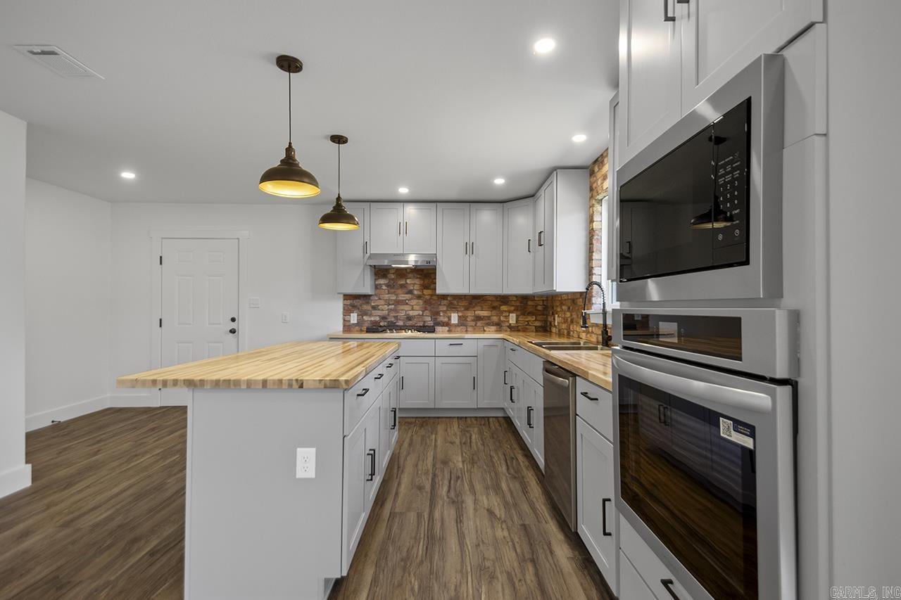 SARATOGA PARK ADD - Residential