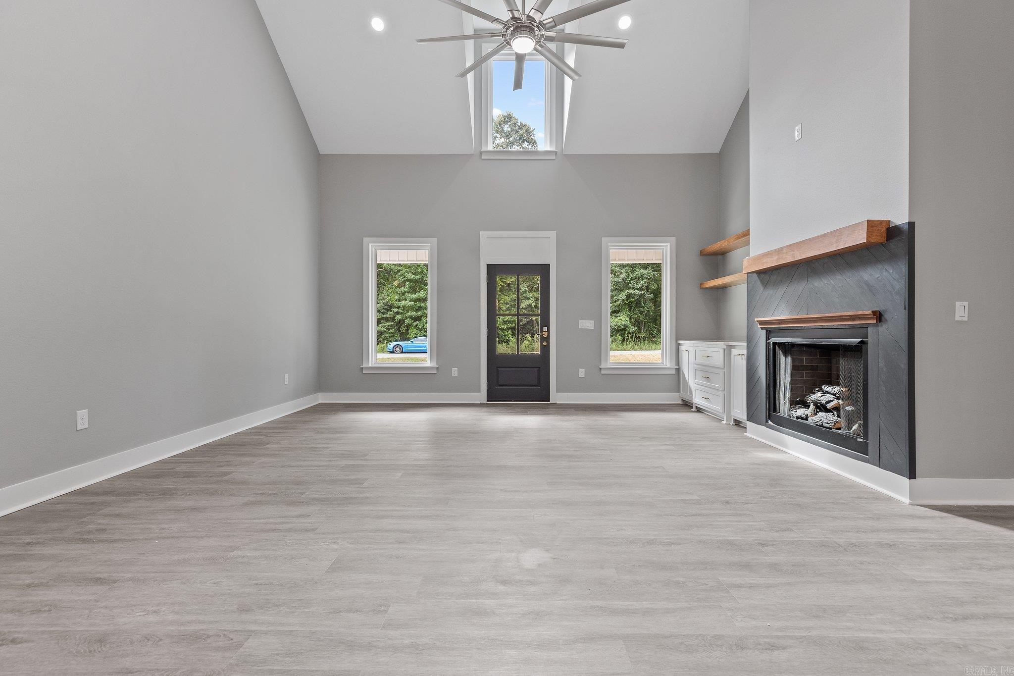 Metes &amp; Bounds - Residential