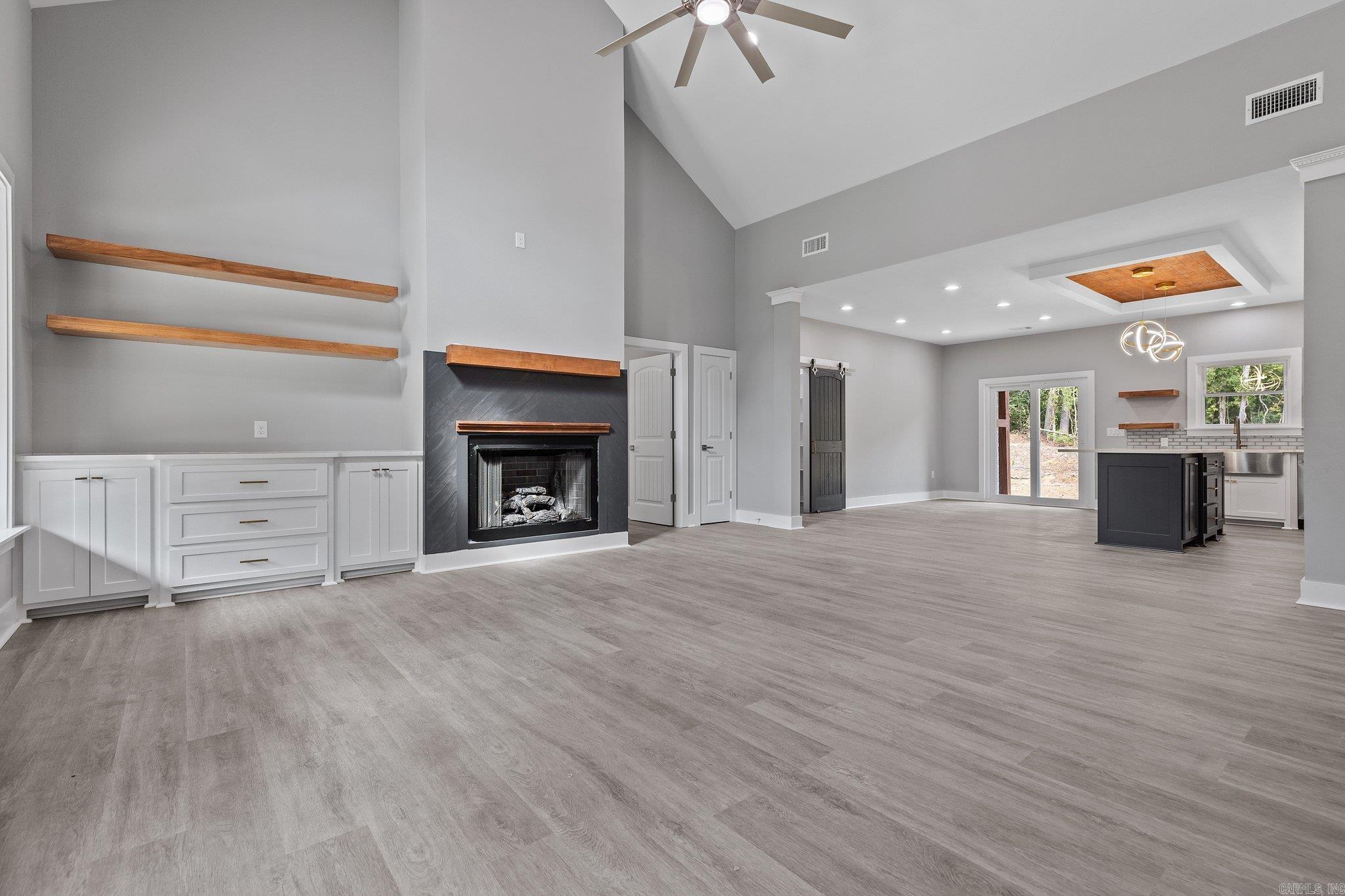 Metes &amp; Bounds - Residential