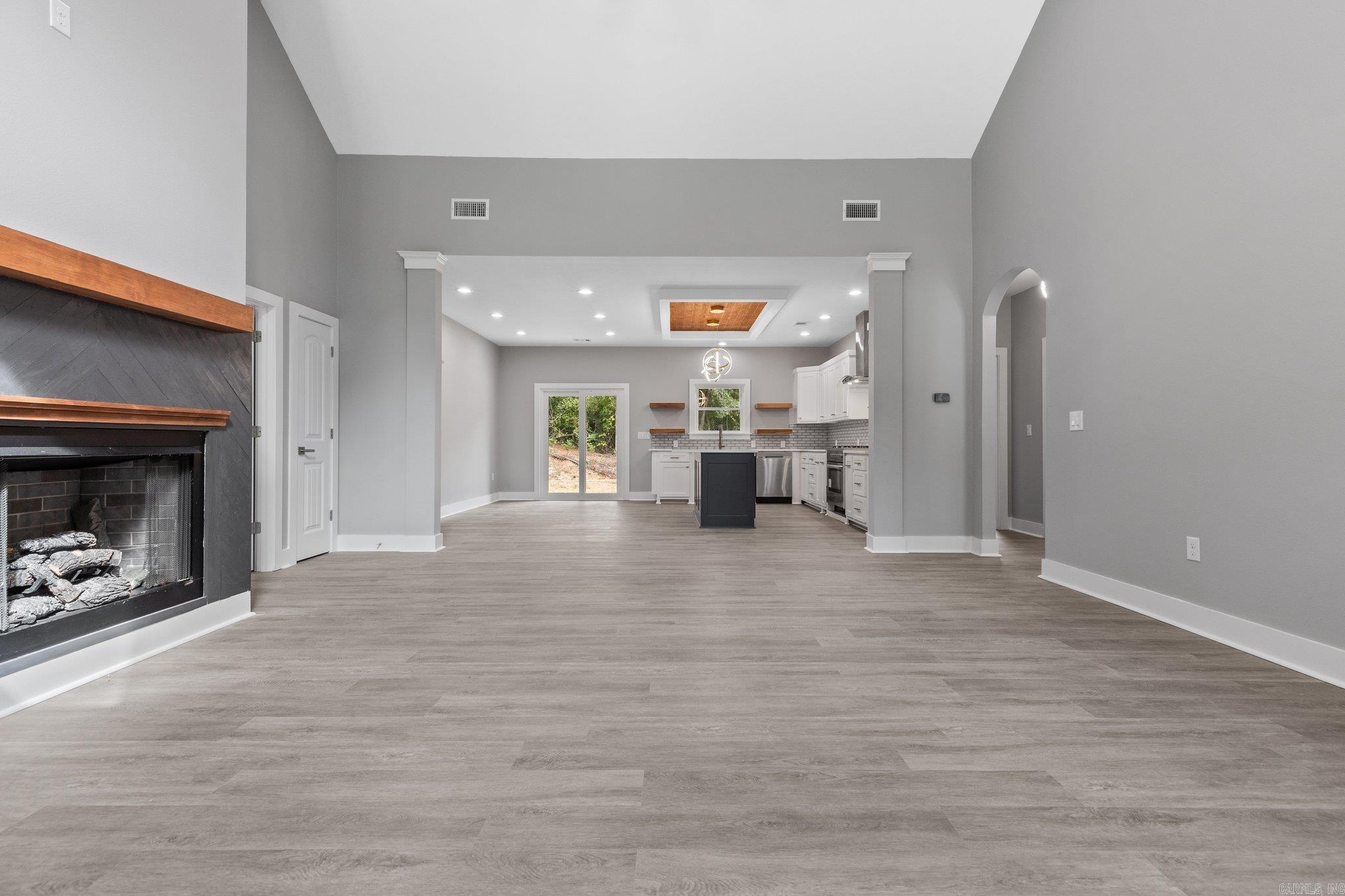 Metes &amp; Bounds - Residential