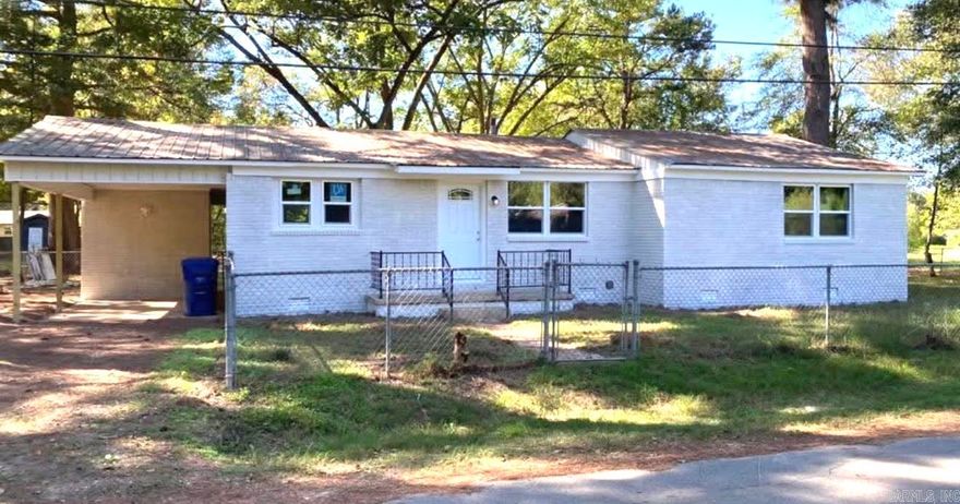 2BR/2BA home with 1,328 sq ft featuring a flexible bonus room off the kitchen—ideal for dining, office, or playroom. Spacious laundry room. Large fenced backyard. Single car carport plus additional 2-car carport in backyard. Storage room located at rear of carport. Refrigerator, new stove, and dishwasher convey.