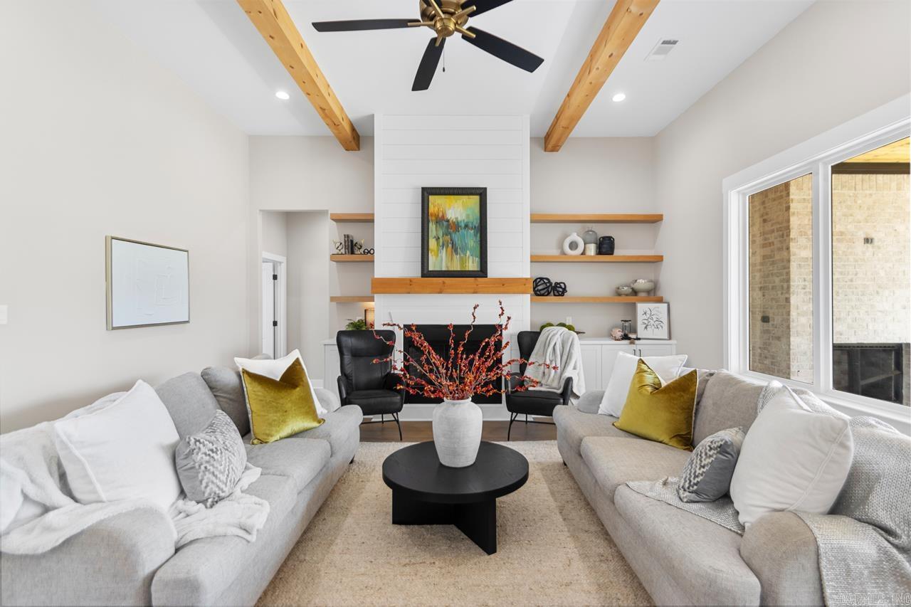 HURRICANE LAKE VILLA ESTATES - Residential