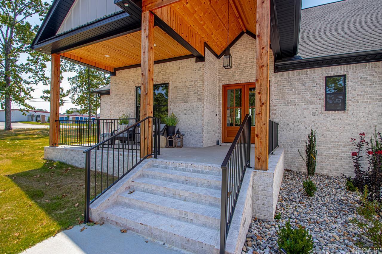 HURRICANE LAKE VILLA ESTATES - Residential