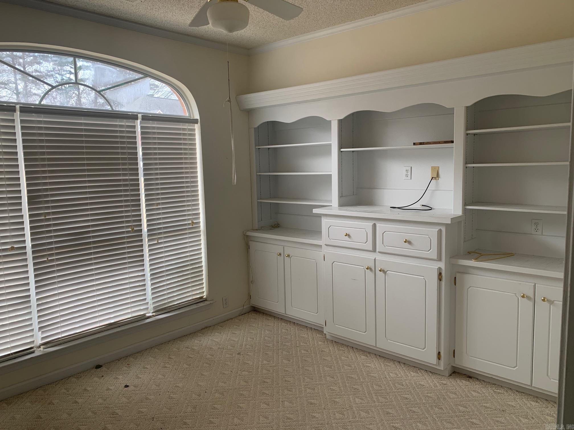 RIVER OAKS - Residential