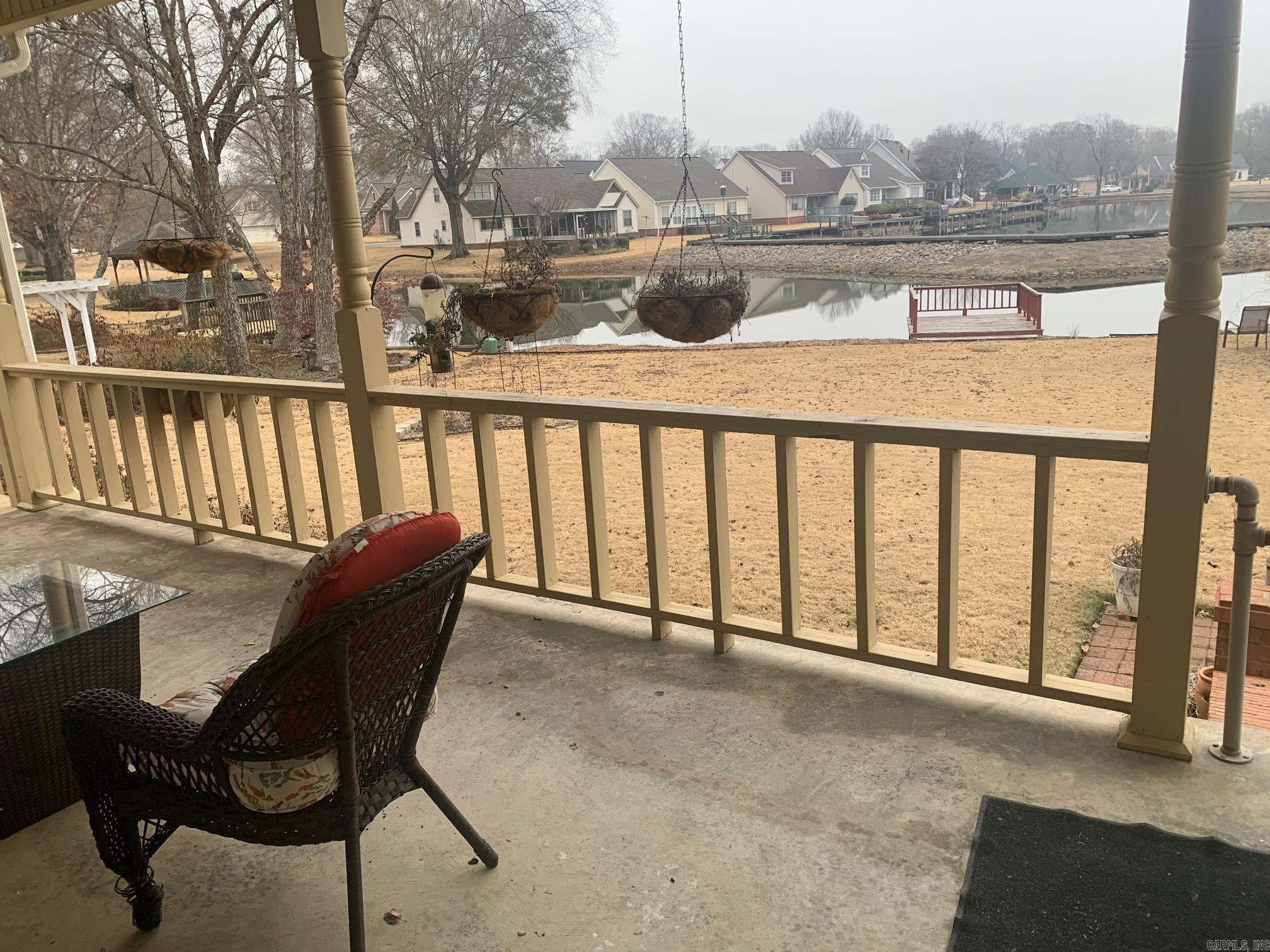 RIVER OAKS - Residential