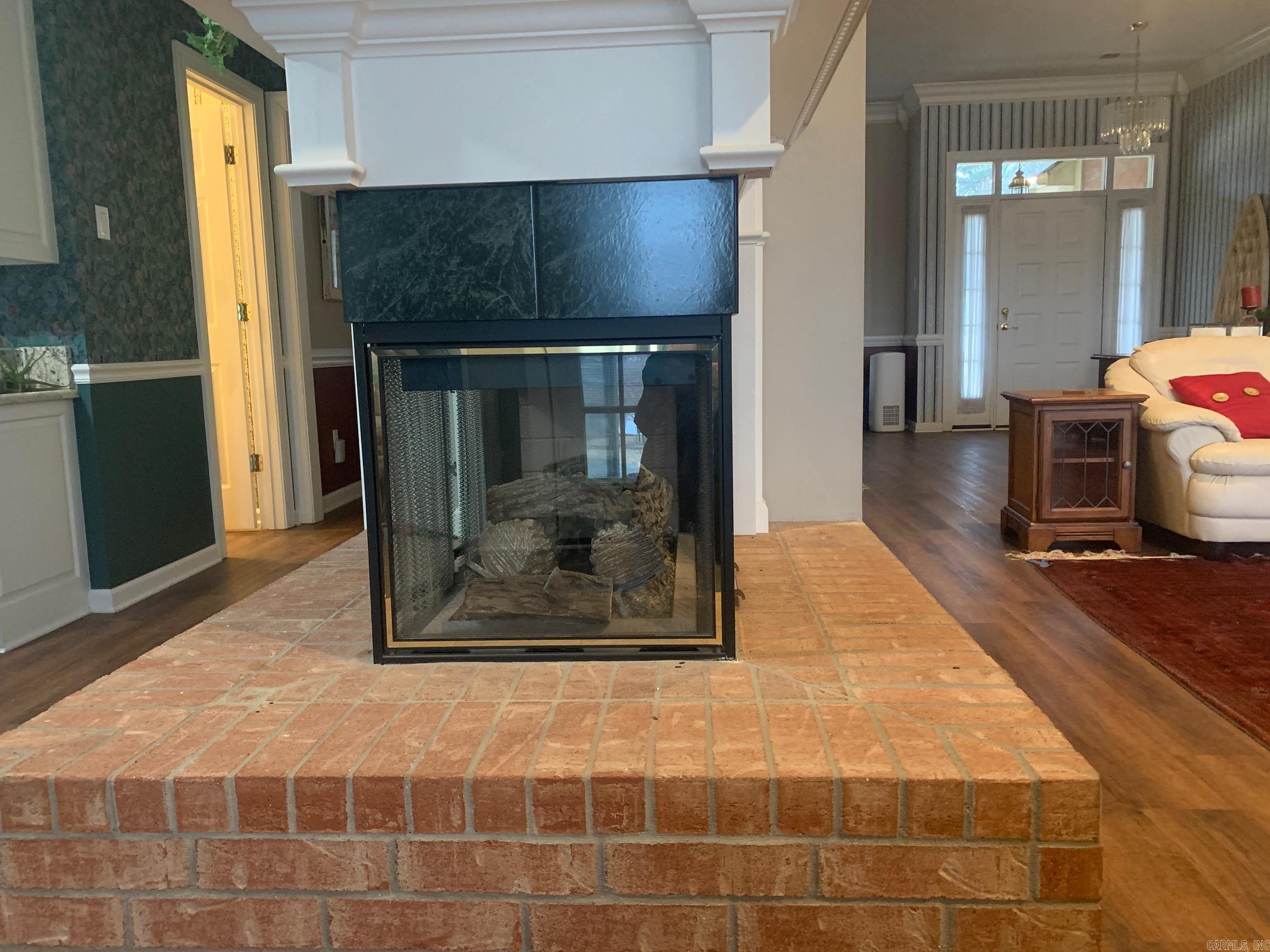 RIVER OAKS - Residential