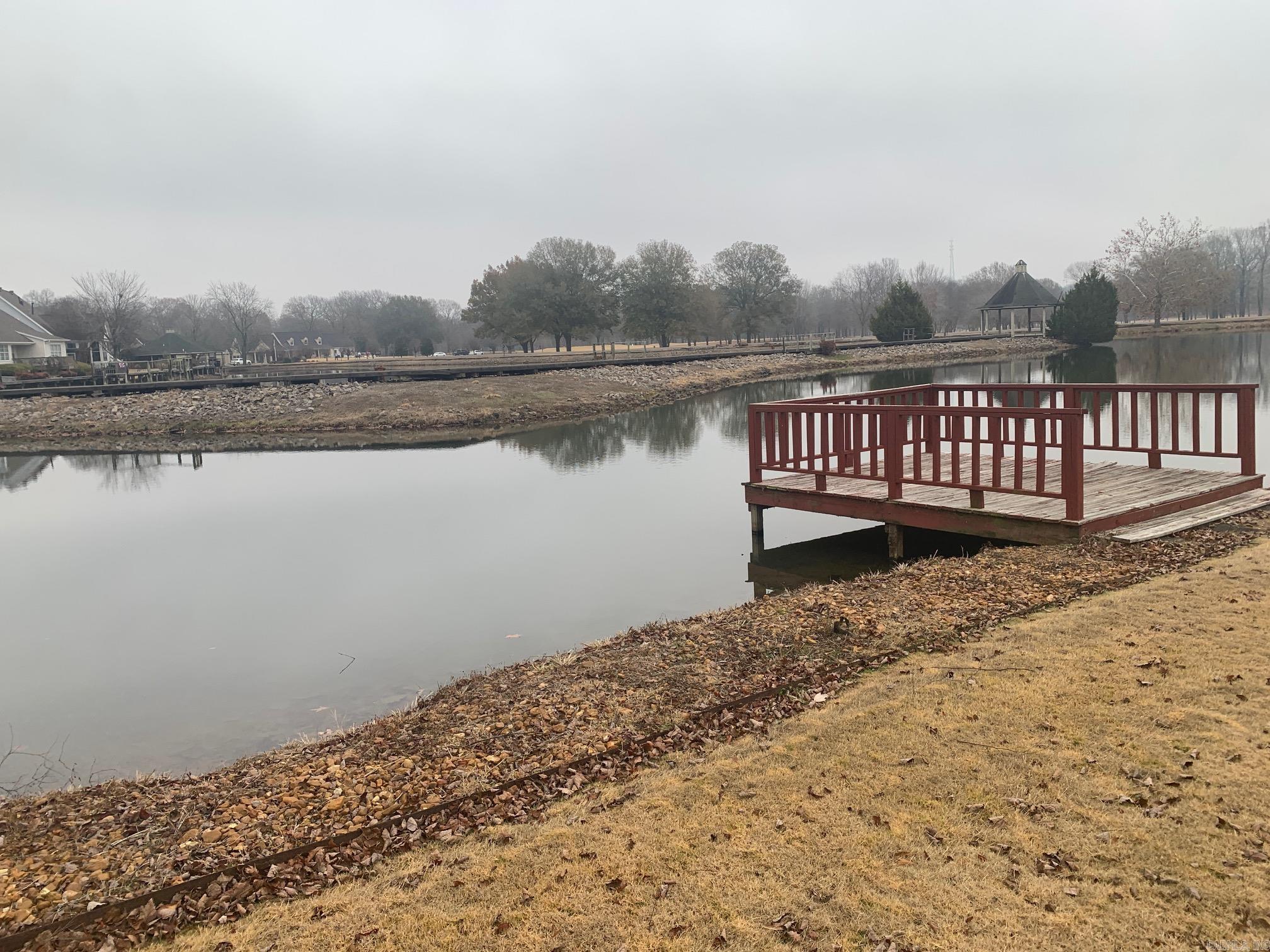 RIVER OAKS - Residential