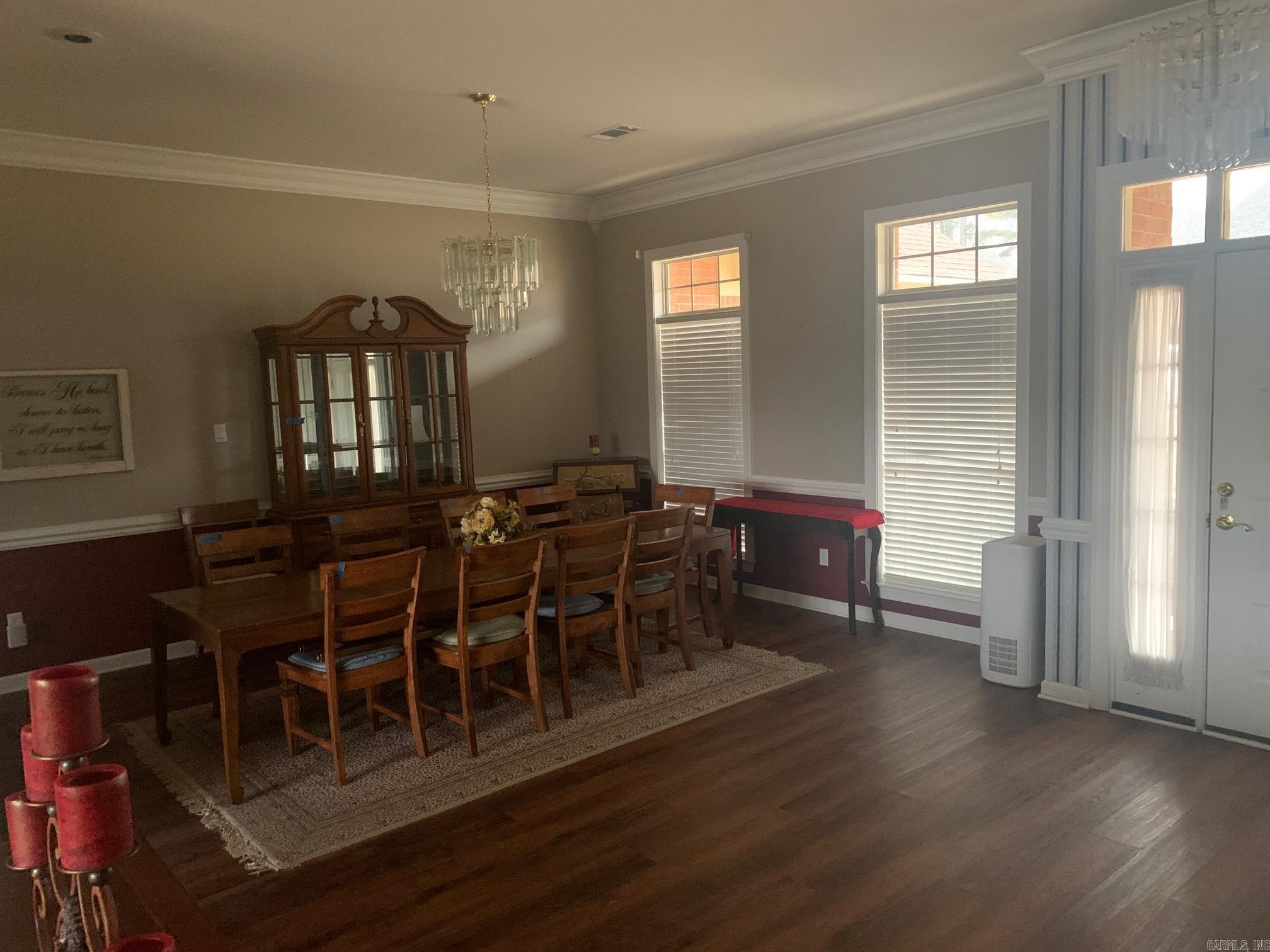 RIVER OAKS - Residential