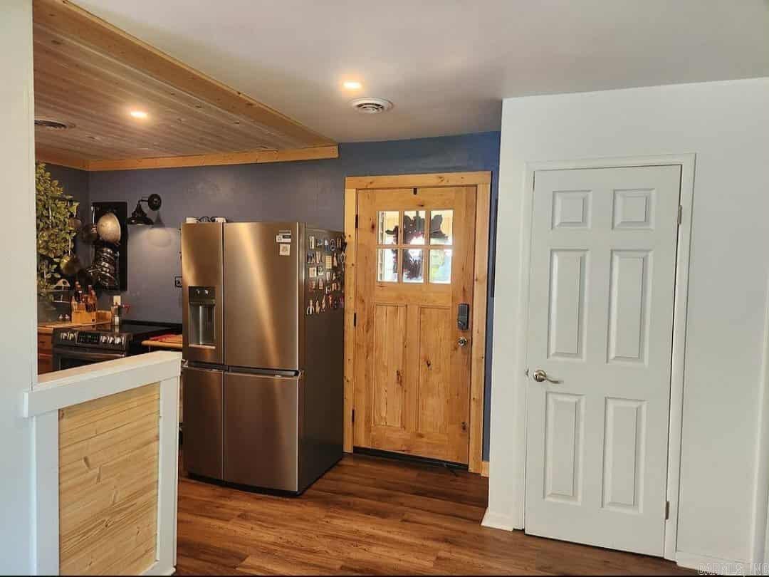 Lakewood Hills Condo - Residential