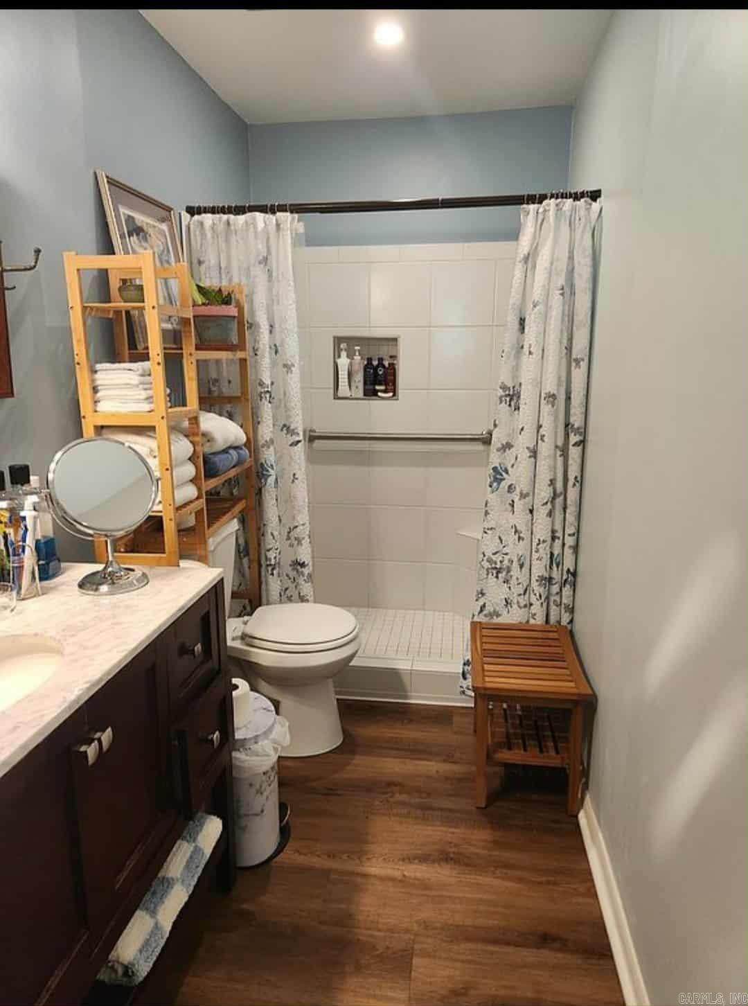 Lakewood Hills Condo - Residential