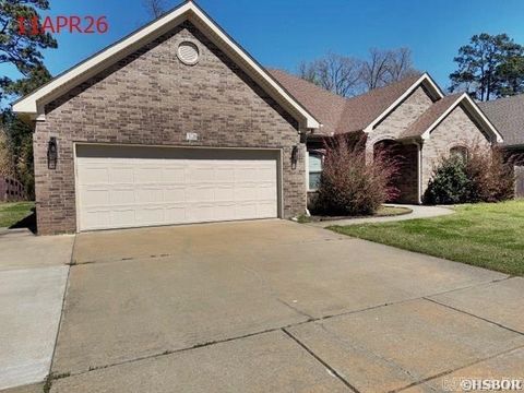 Photo of 3726 Buckskin Road Rd, Benton, AR 72015 (MLS # 26015609)