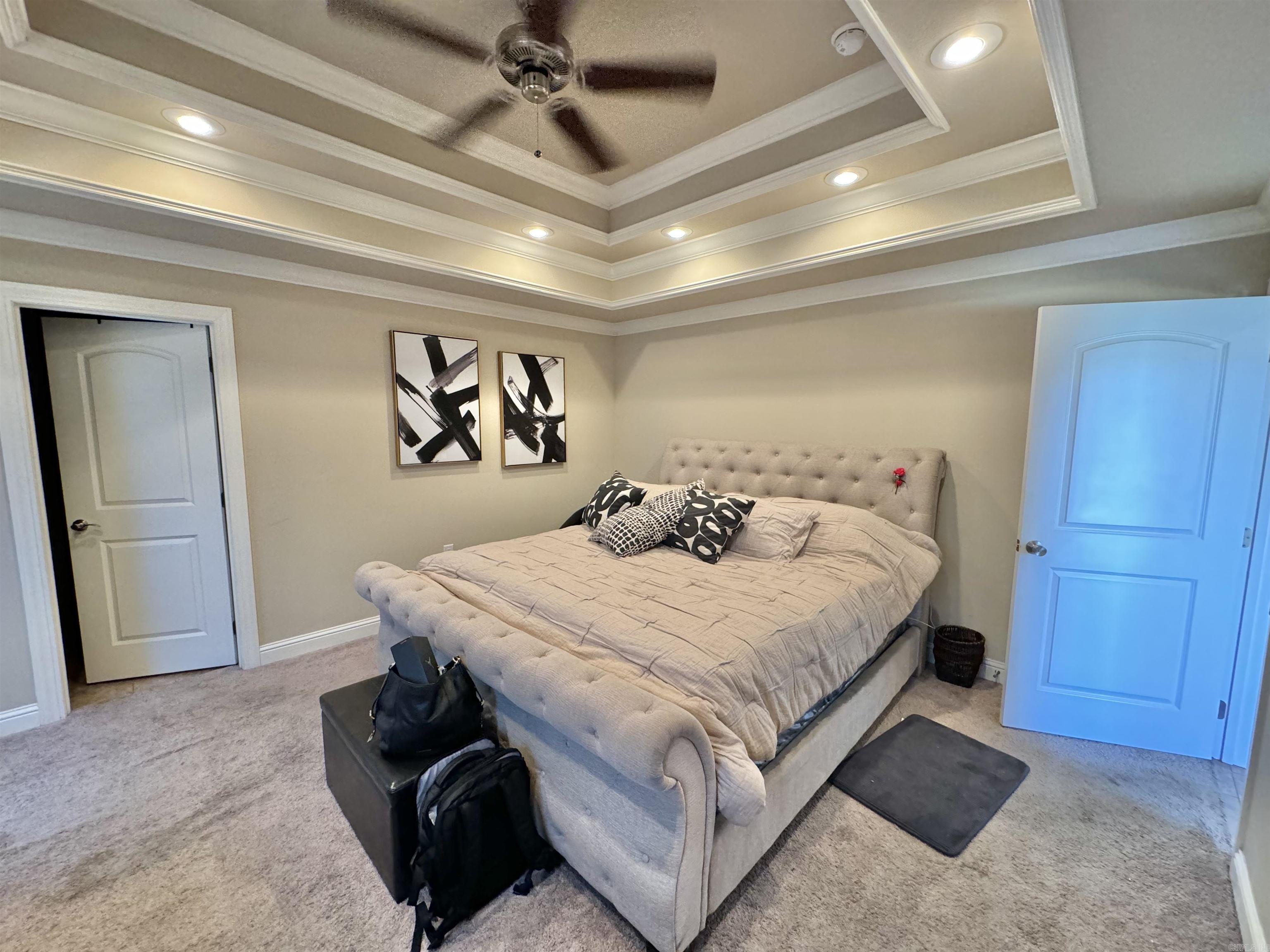 COUNTRY CLUB OF ARK THE - Residential