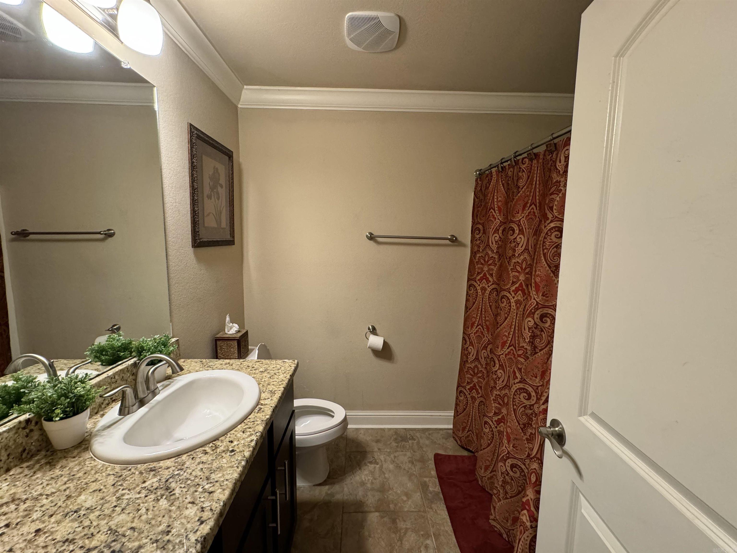 COUNTRY CLUB OF ARK THE - Residential