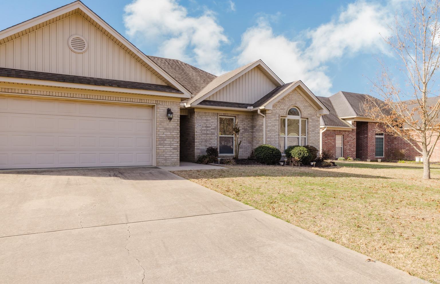 SPRINGHILL VILLAGE - Residential