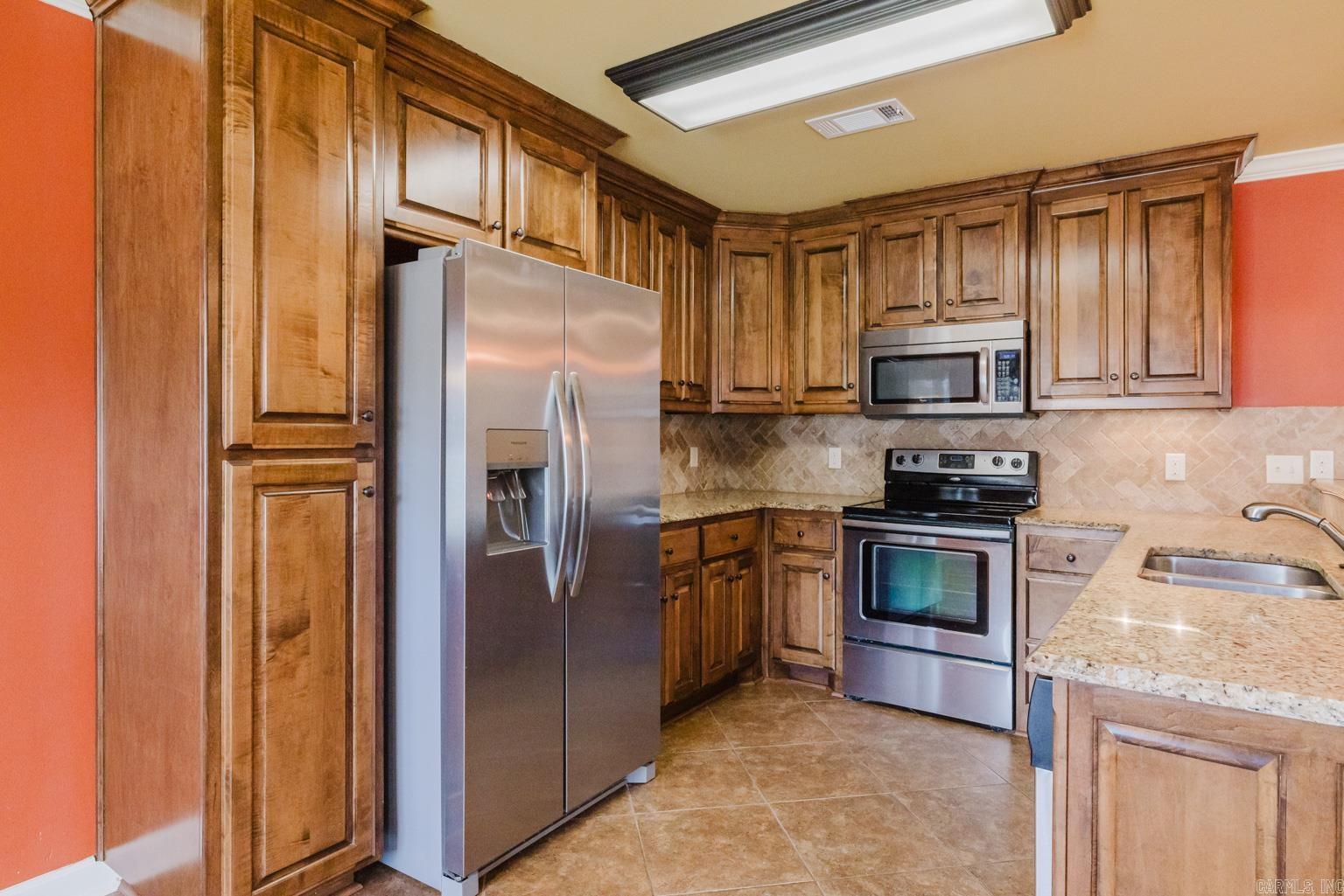 SPRINGHILL VILLAGE - Residential