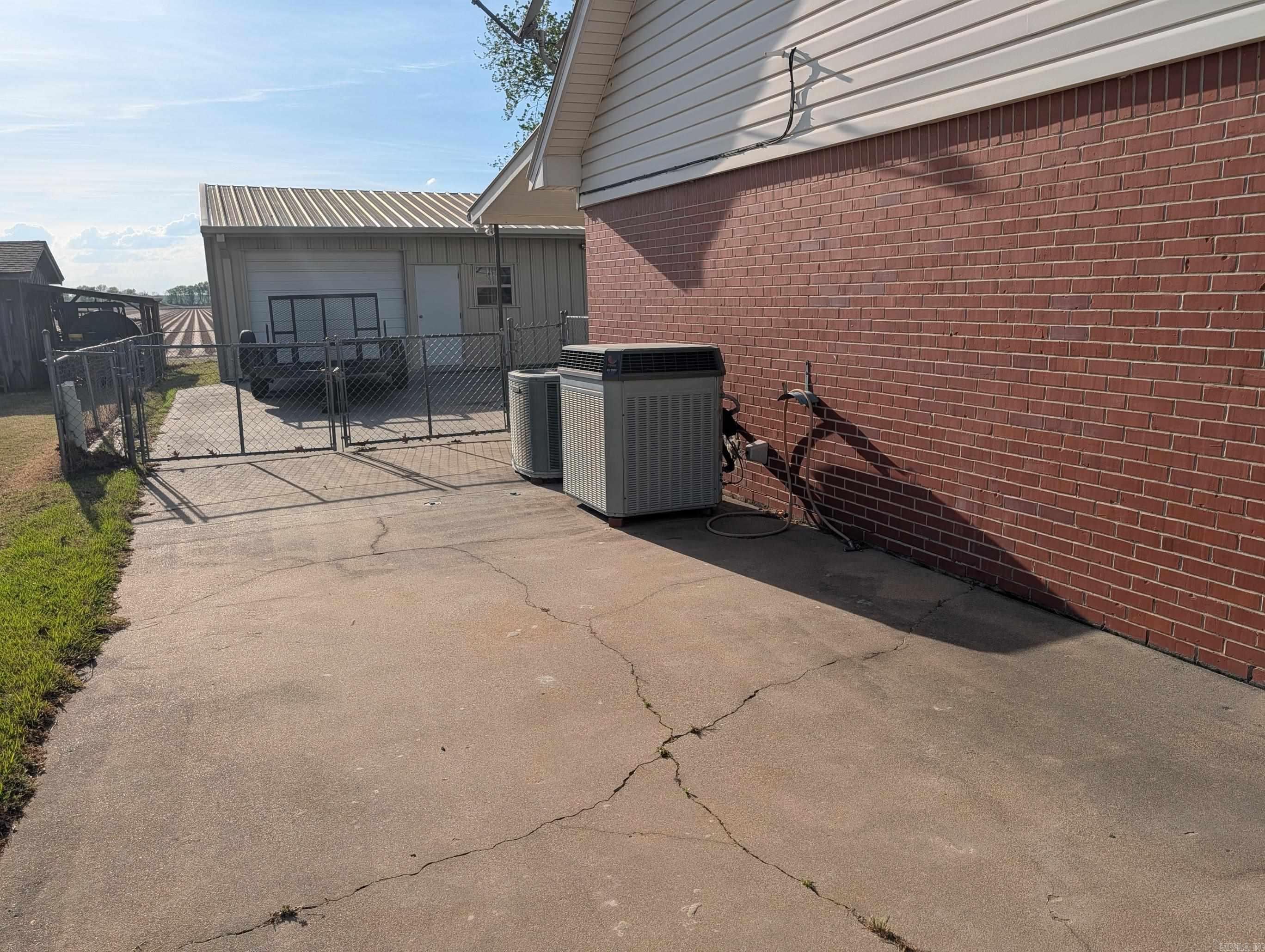 MCGEHEE - Residential