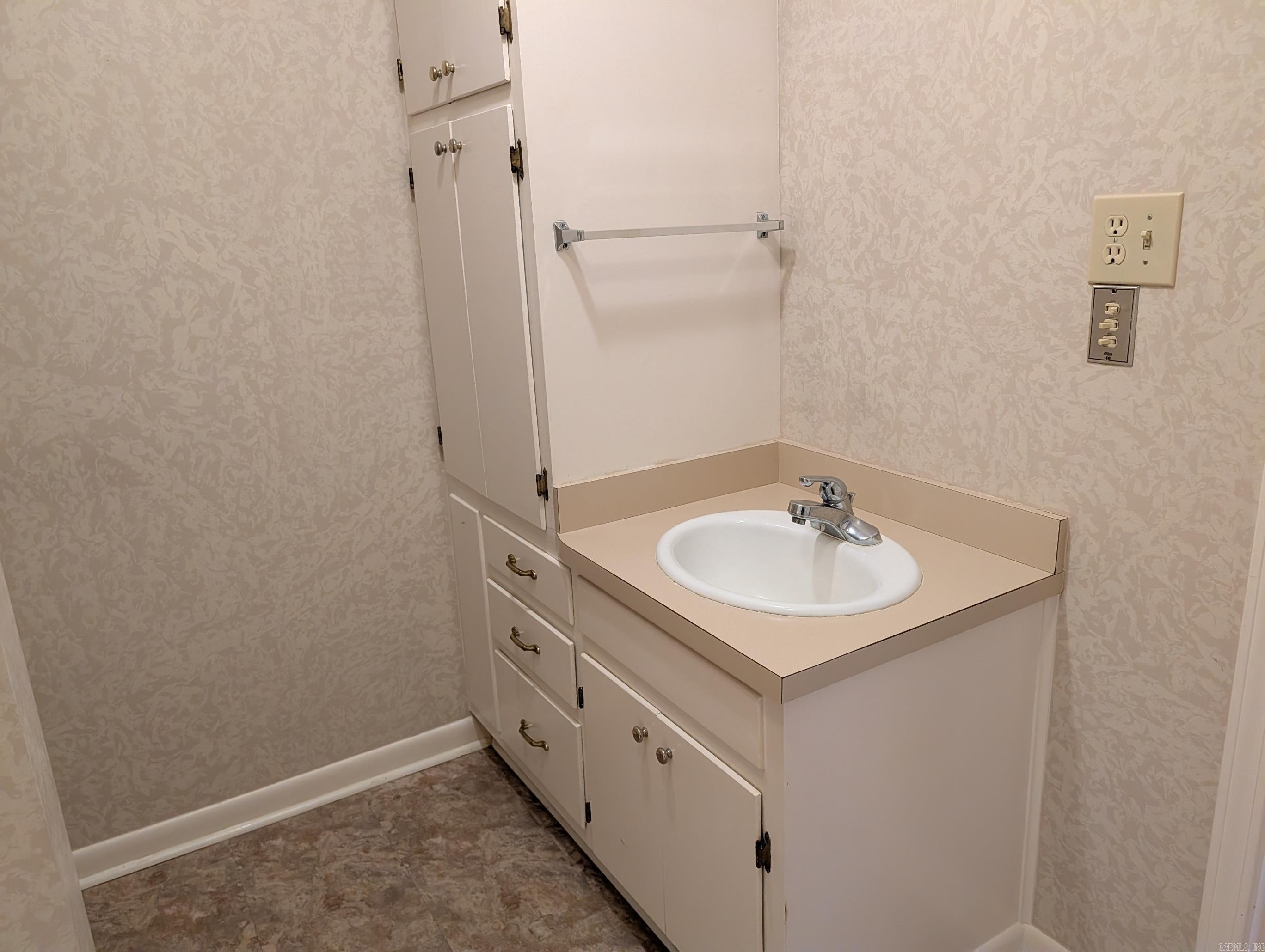 MCGEHEE - Residential