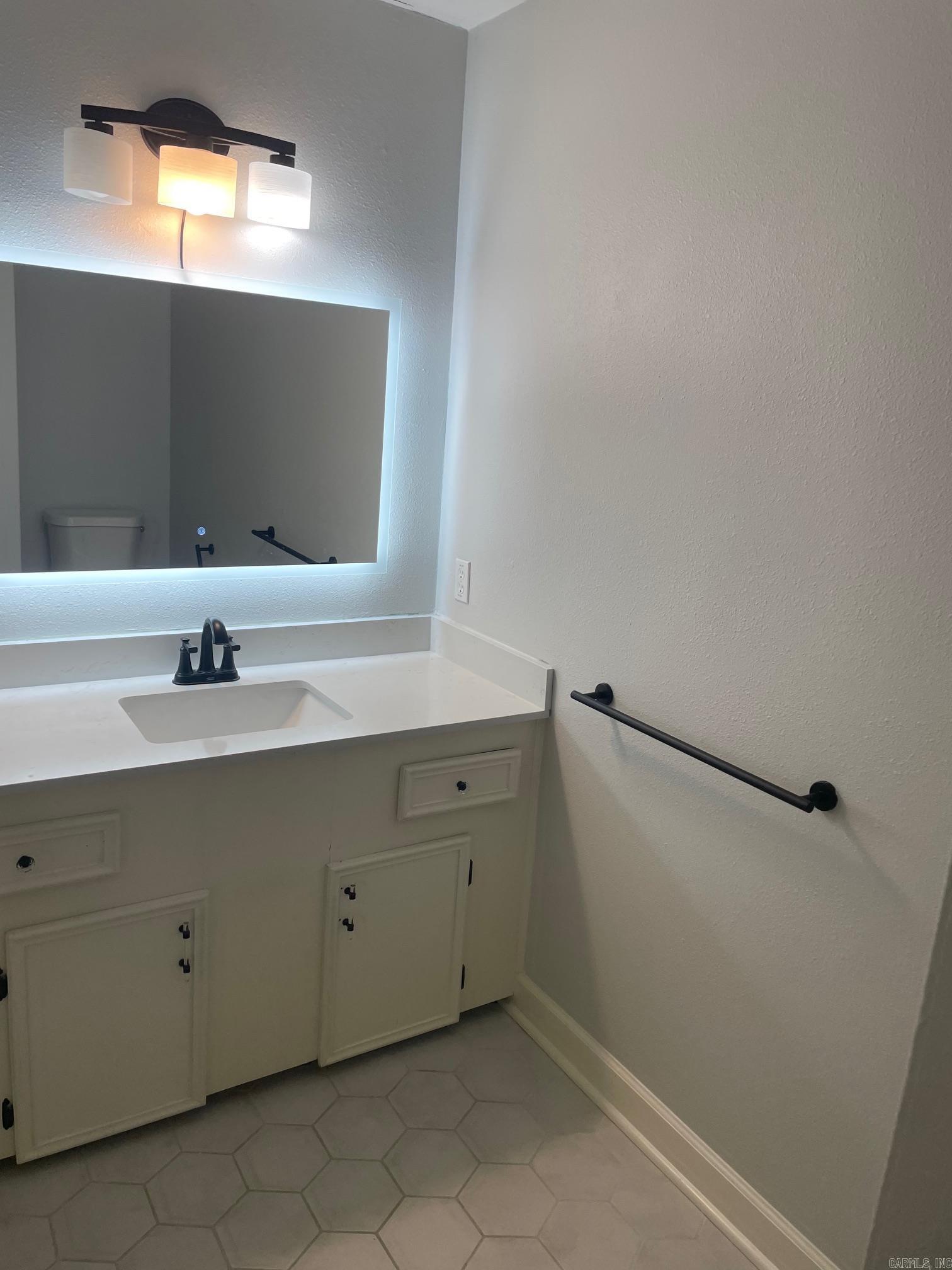 GIBRALTER HGTS - Residential Lease