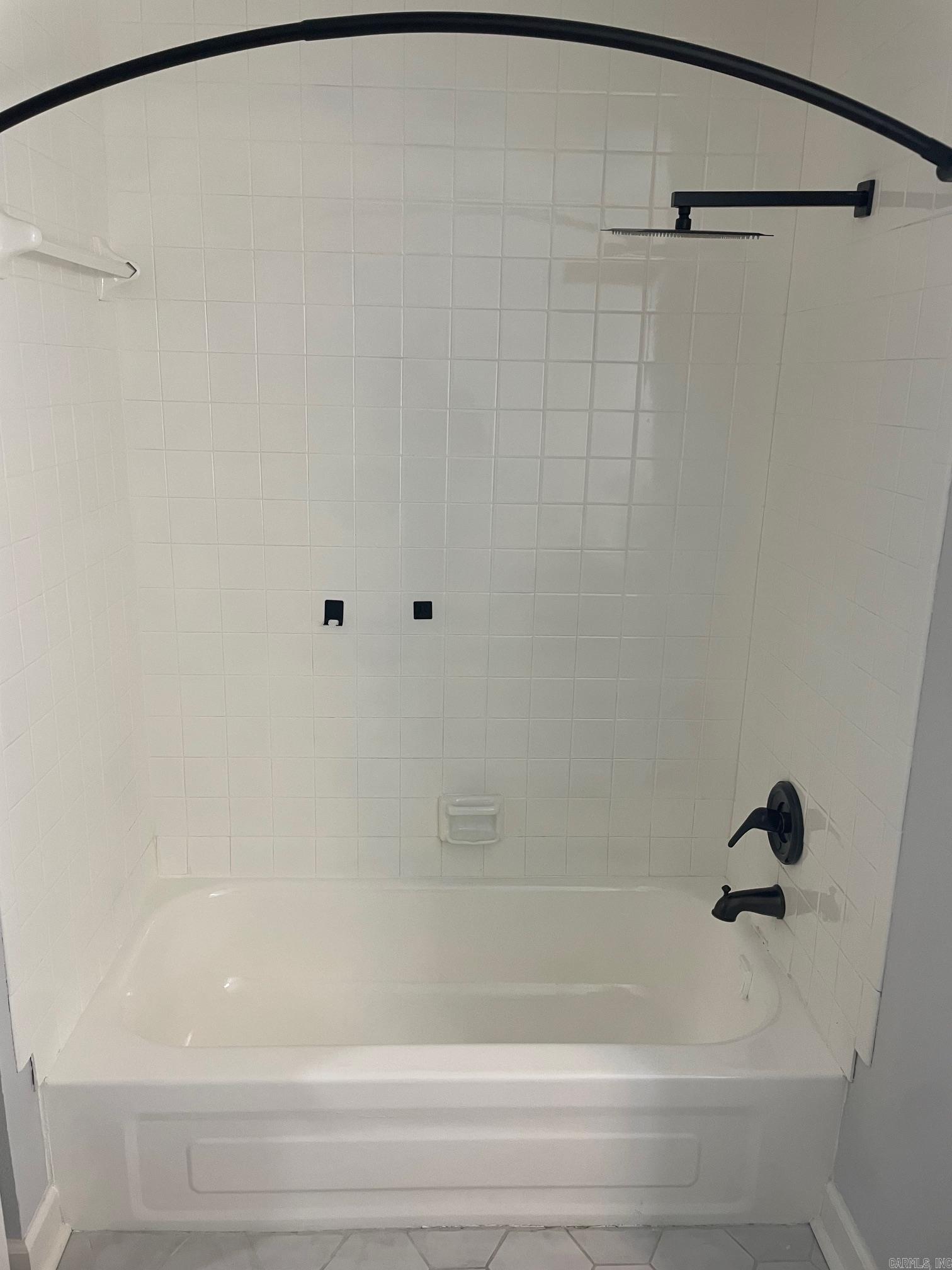 GIBRALTER HGTS - Residential Lease