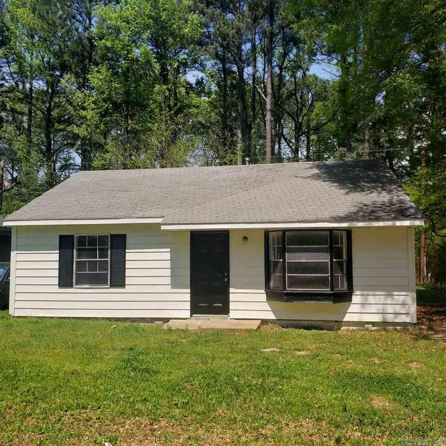 @ Bedroom 1 Bath Home with Large living area