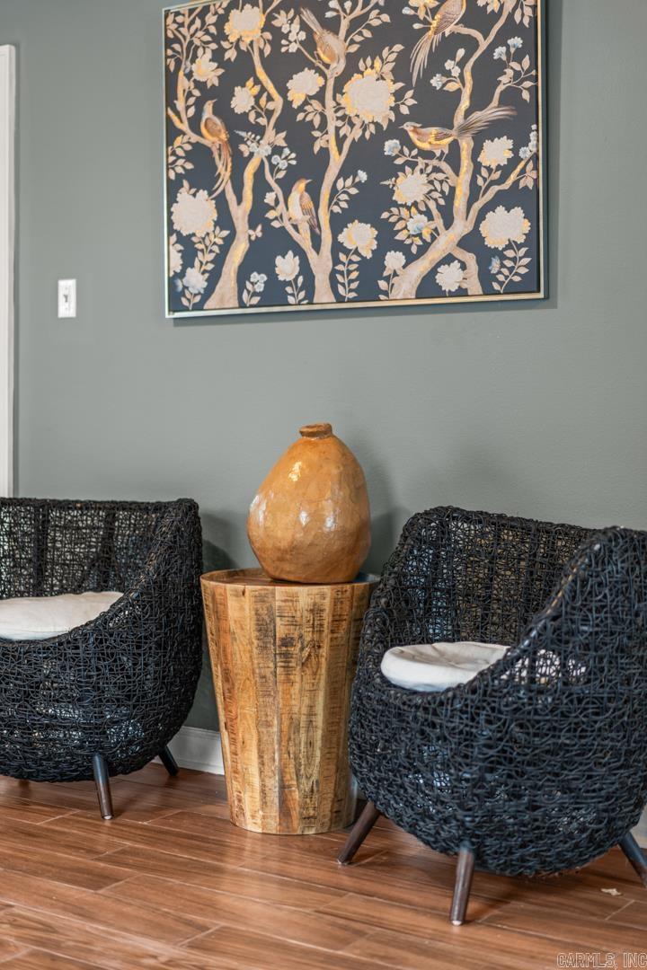 COUNTRY CLUB OF ARK THE - Residential