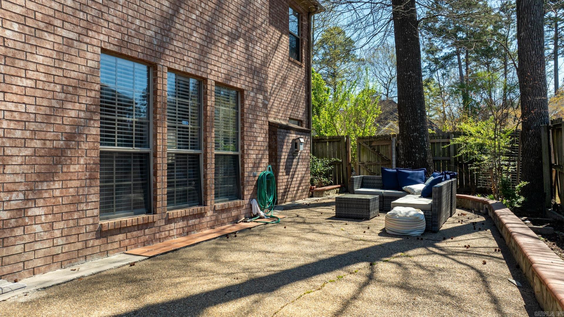 COUNTRY CLUB OF ARK THE - Residential