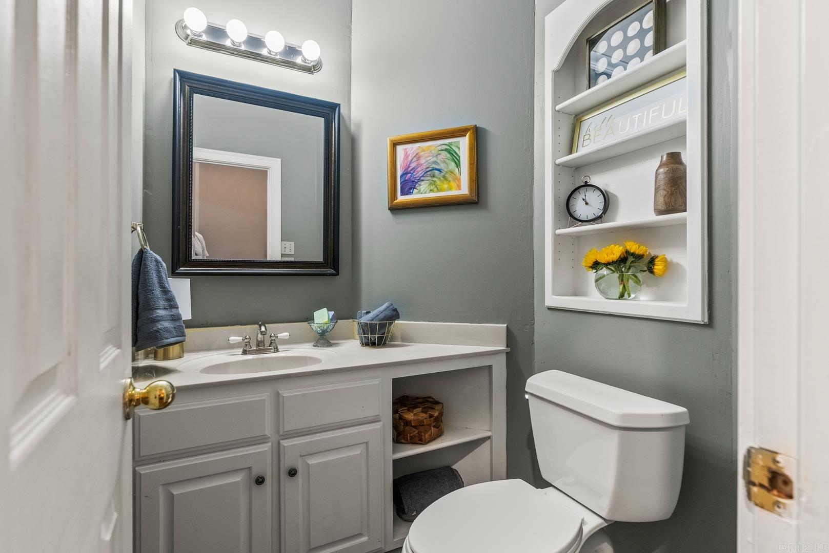 COUNTRY CLUB OF ARK THE - Residential