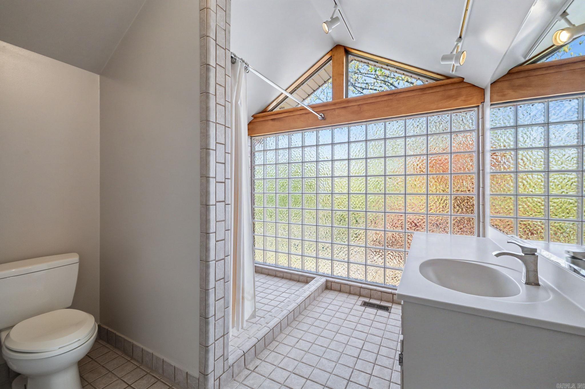 PARK HILL - Residential