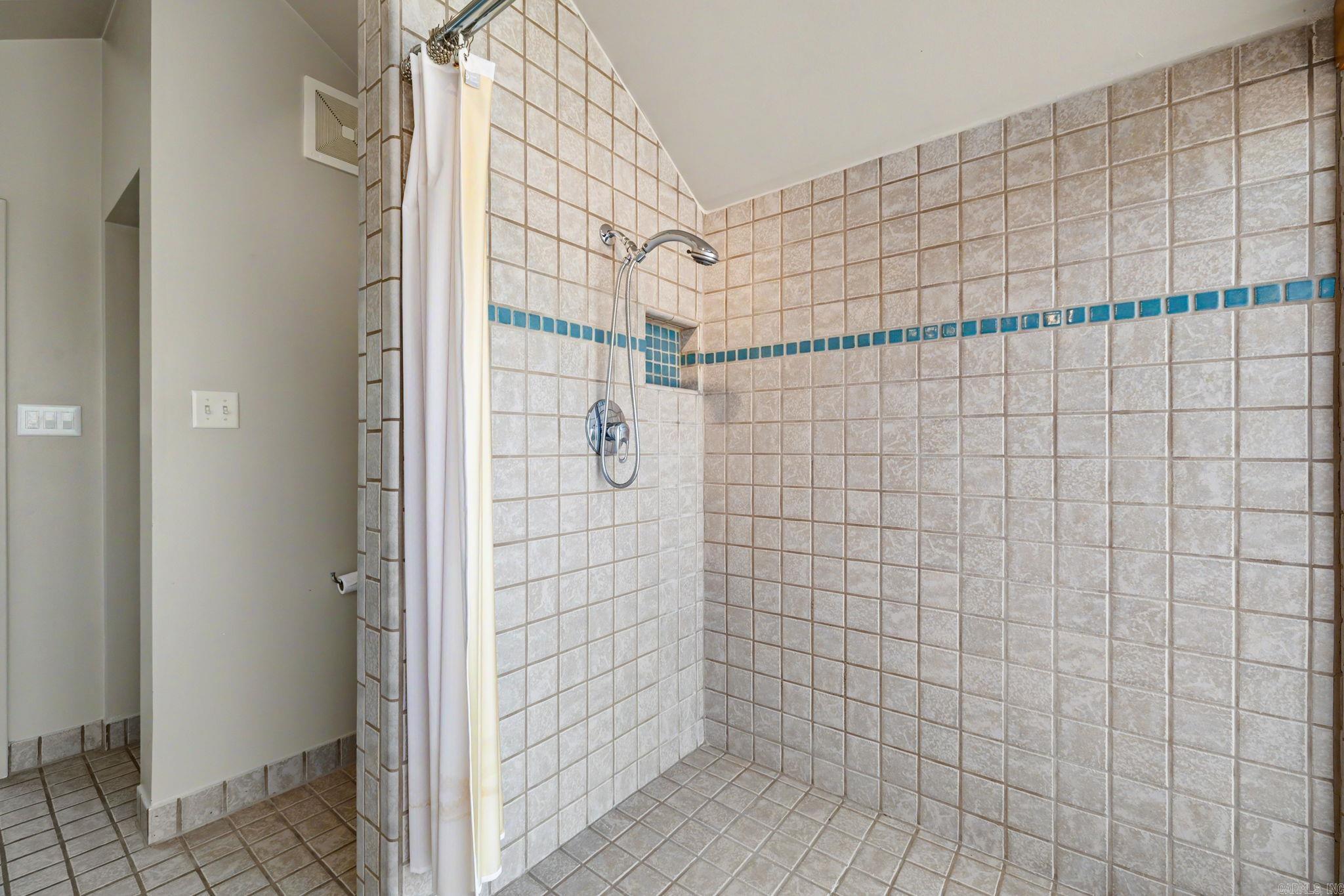 PARK HILL - Residential