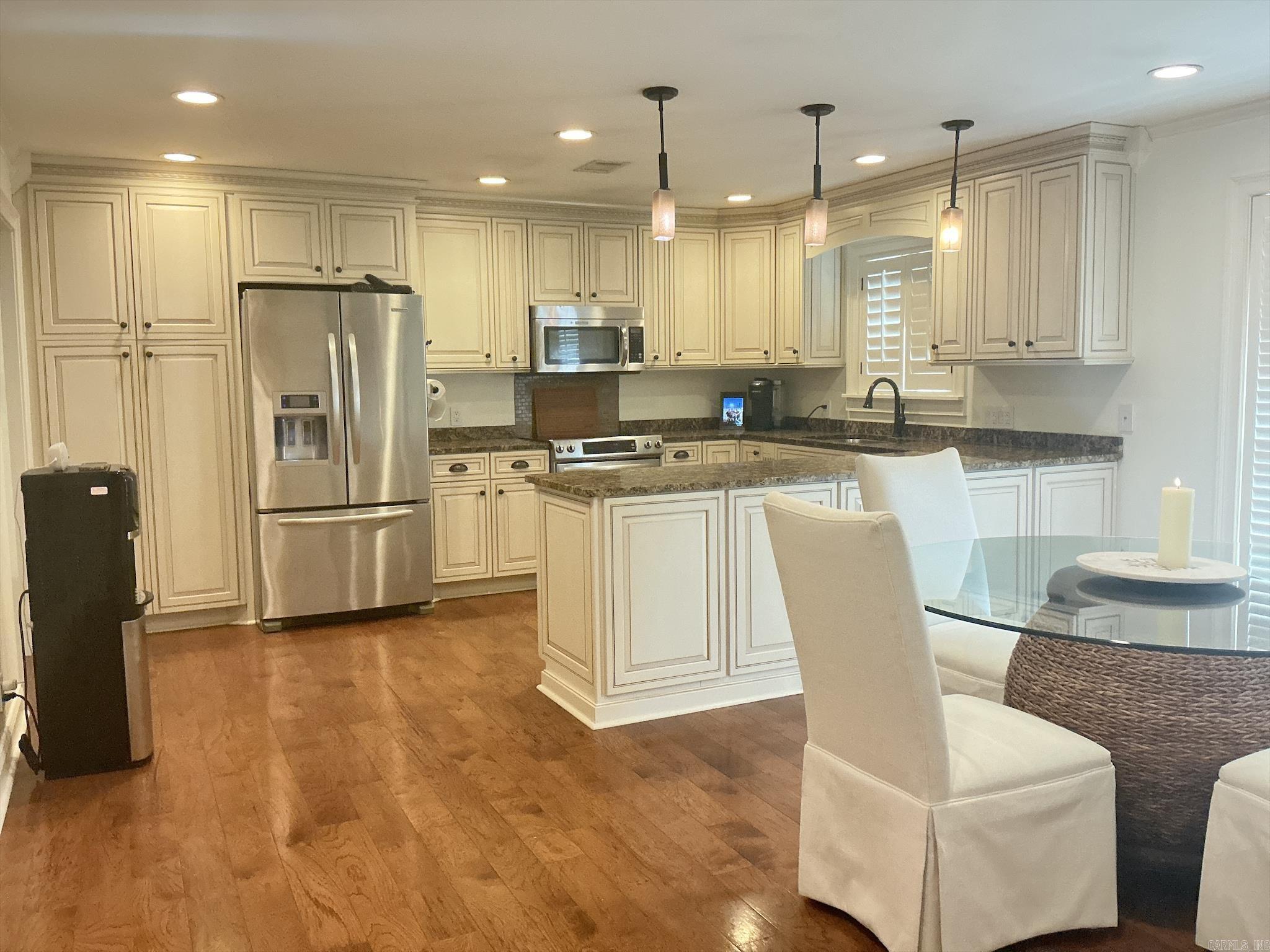 FOREST PARK G - Residential