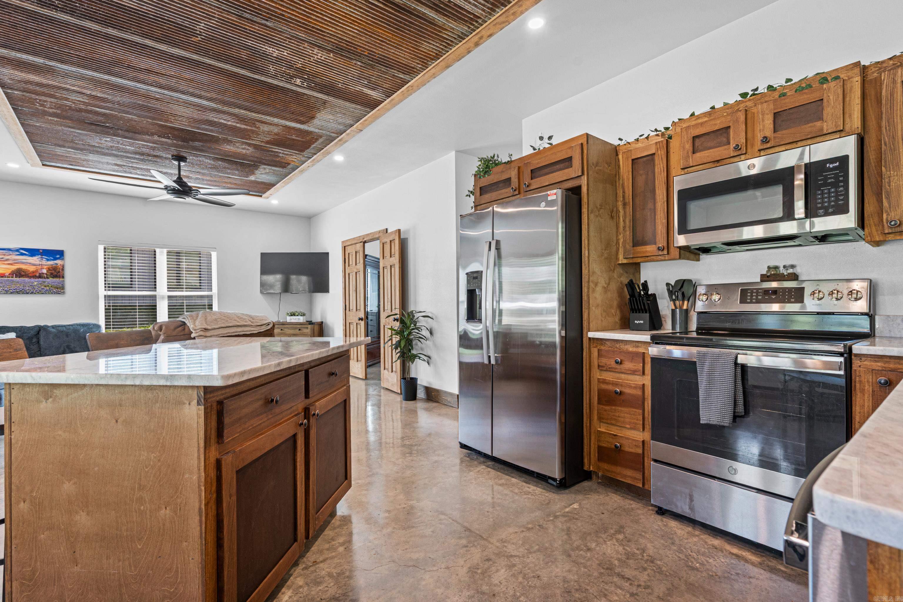 Metes & Bounds - Residential Income