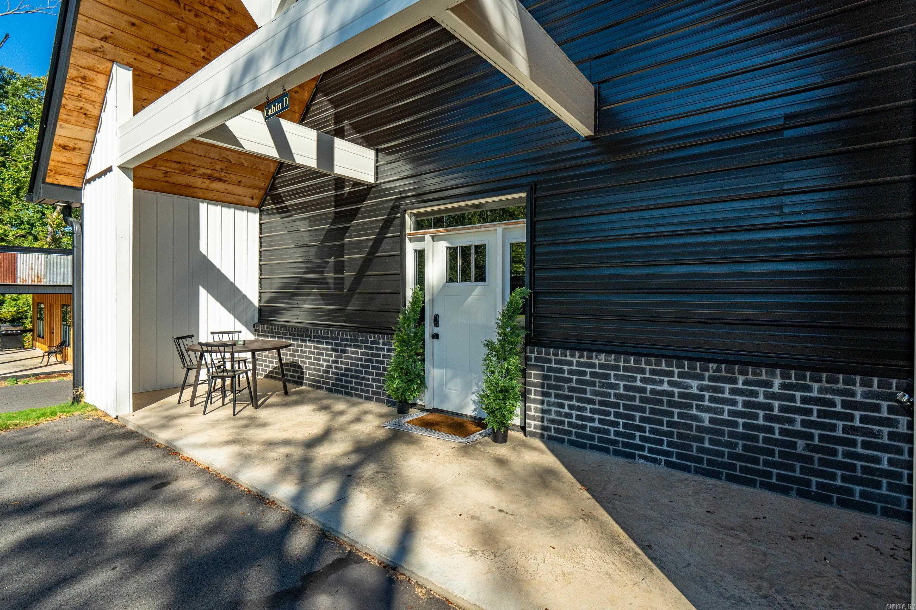 Metes & Bounds - Residential Income