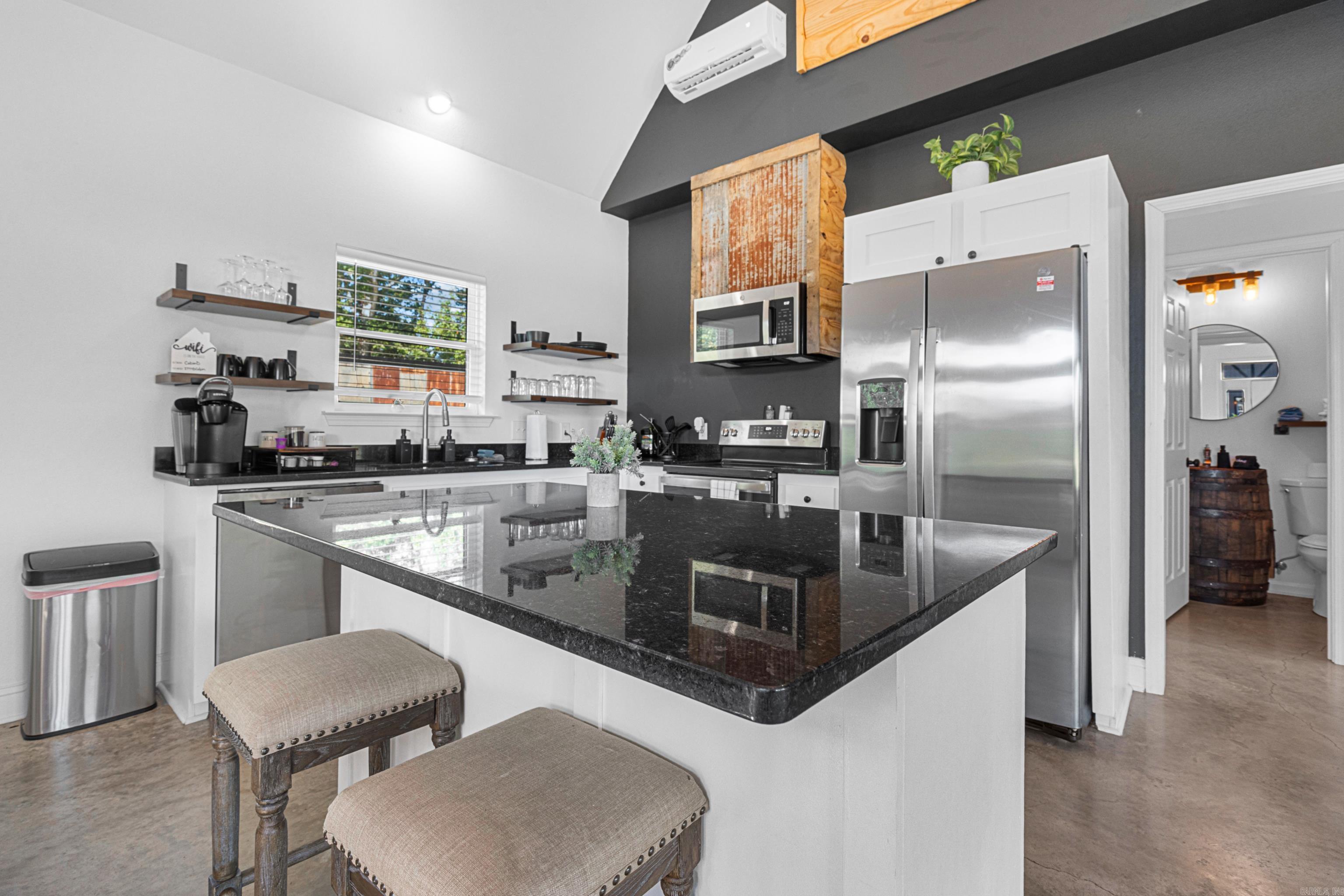 Metes & Bounds - Residential Income